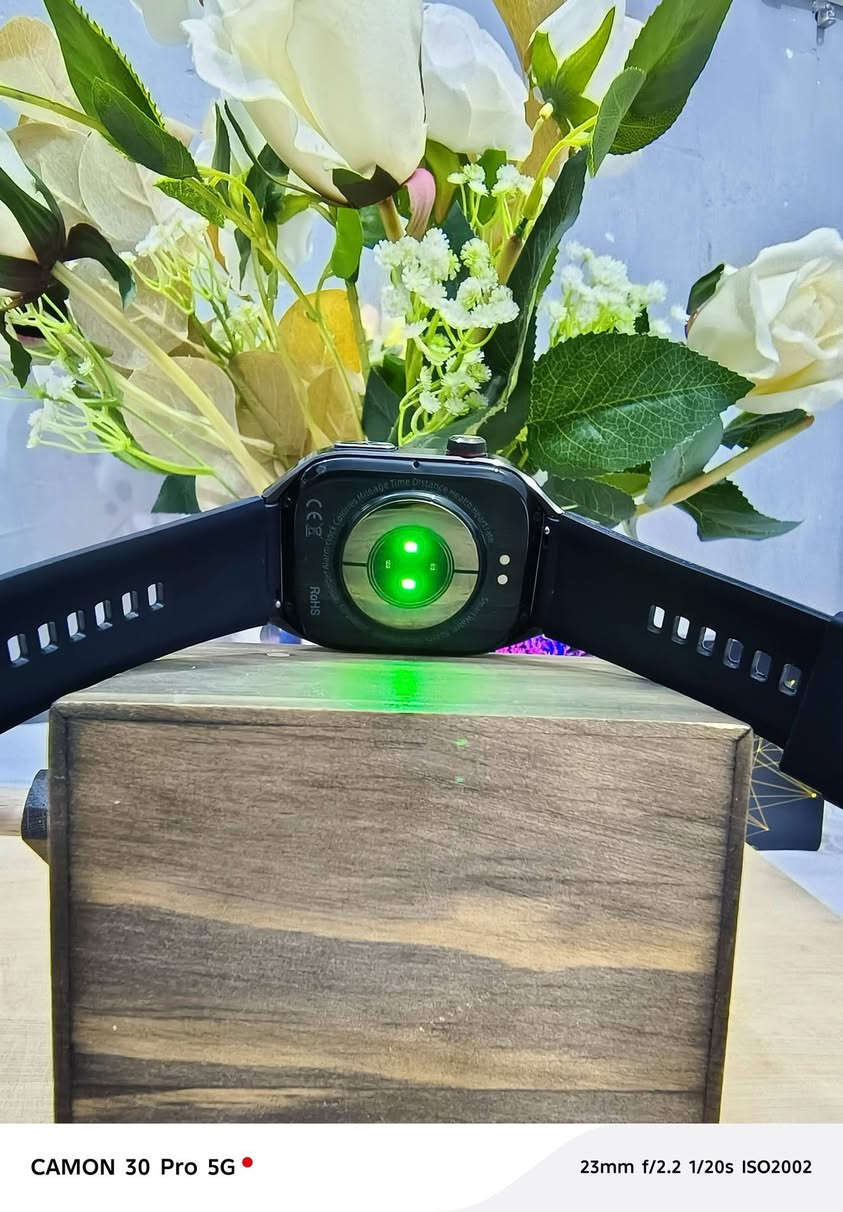 ساعة متعدده المهام شاشه اولد شحن 7 ايام قياس ضغط الدم والتنفس وتعمل تخطيط مفصل للقلب وقياس سكري الدم وهواي بيها شغلات كلش حلوه دقة الشاشه 4K السعر 25 
***********
