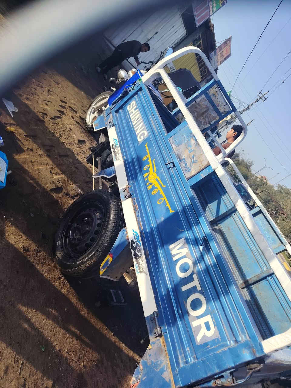 سلام عليكم ستوته البيع مديل 20 محرك 21 اوراق اصولي السعر مليون 400وبيه مجال مكان كربلاء طوريج ***********
