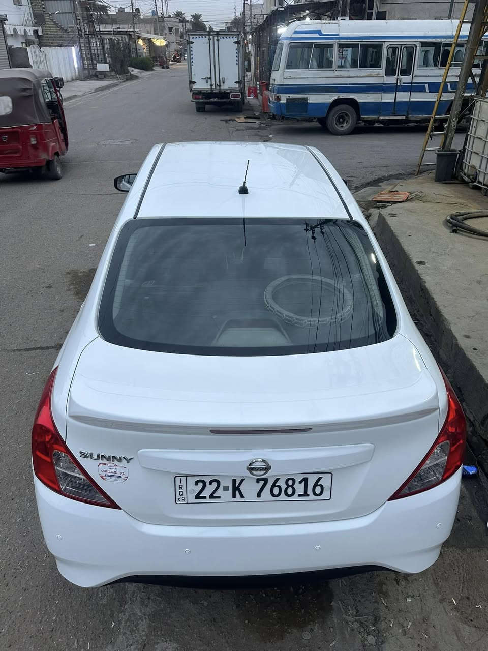 السلام عليكم. 
عندي نيسان سني ٢٠٢٣
ماشيه ٣٦
سياره مكفوله كفاله عامه  السونر ويا الصور 
شاشه كار بلي بلاديه 
كامره 
قطعتين تبريد 
اشاير بل مري 
السبير مالته بعده منازل 
عارضه ١١٧ بيه مجال مكاني بغداد 
رقم الهاتف. ***********
