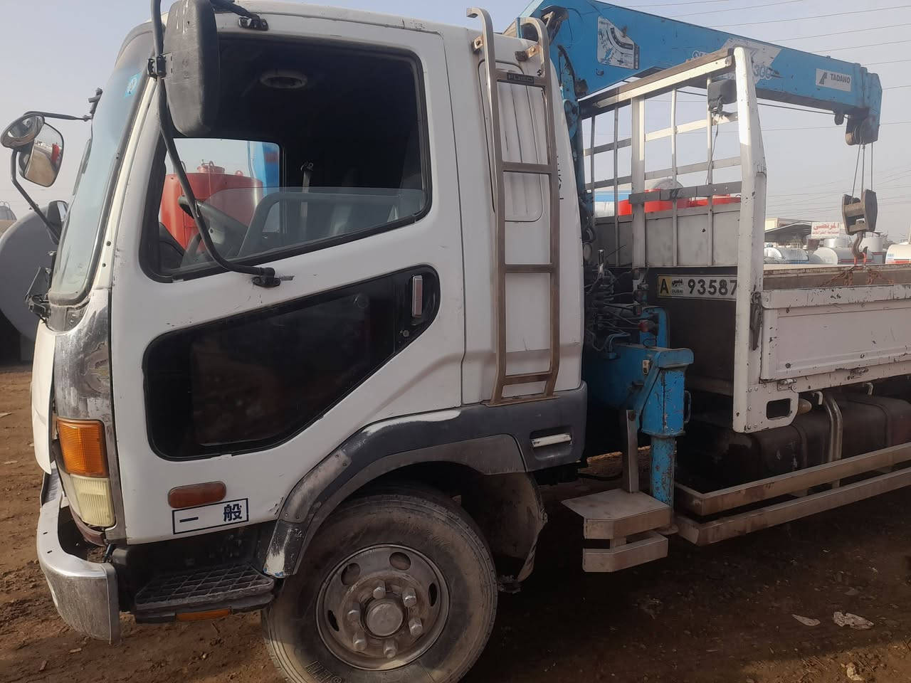 مسيوبيشي موديل ٢٠٠٠ كرستال اصلي كرين شاصي مكفول  سنويةثلاثة طن تادنة بغداد 
للبيع الاتصال ***********

***********
