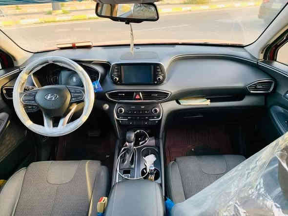 للبيع سنتافي 2020 وارد أمريكي رقم بغداد باسمي وشرط تحويل 
الحادث موضح بالصور
المواصفات 
مكينه 2400 gdi
ناقل الحركه ٨ سرع
رادار امامي 
نقاط عمياء بالمري 
توقف ذاتي 
تحديد مسار 
اوتو هولد ( توقف مؤقت )
مانع انحدار 
مانع تصادم امامي
ثلاث انضمت قياده 
تبريد مناخي قطعتين 
بصمات ابواب
بصمة تشغيل
كراسي كهرباء
كراسي هيتر
اشارت ترحيب عند الاقتراب 
كامره دواره
السيارة مال جناي 
السعر160 وبيه مجال بسيط
***********
مكان السيارة العمارة الحي الجامعي عمارة
