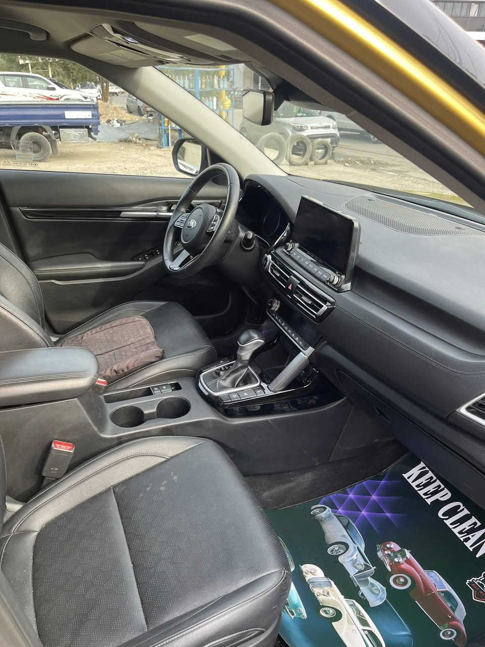 كيا سلتوز فئة (SX) 2021 وارد امريكي
اللون ذهبي 
محرك 1600 تيربو
رقم اربيل 
السياره ماشيه ٥٣ الف ميل
حادث السياره سرقة البنيد والجاملغ تعديل فقط
مواصفاته فول عدا الفتحه والمري الكهربائية 
مكان السياره : بغداد
السعر ١٤٥ وبيها مجال ان شاء لله 
رقم صاحب السياره ***********
