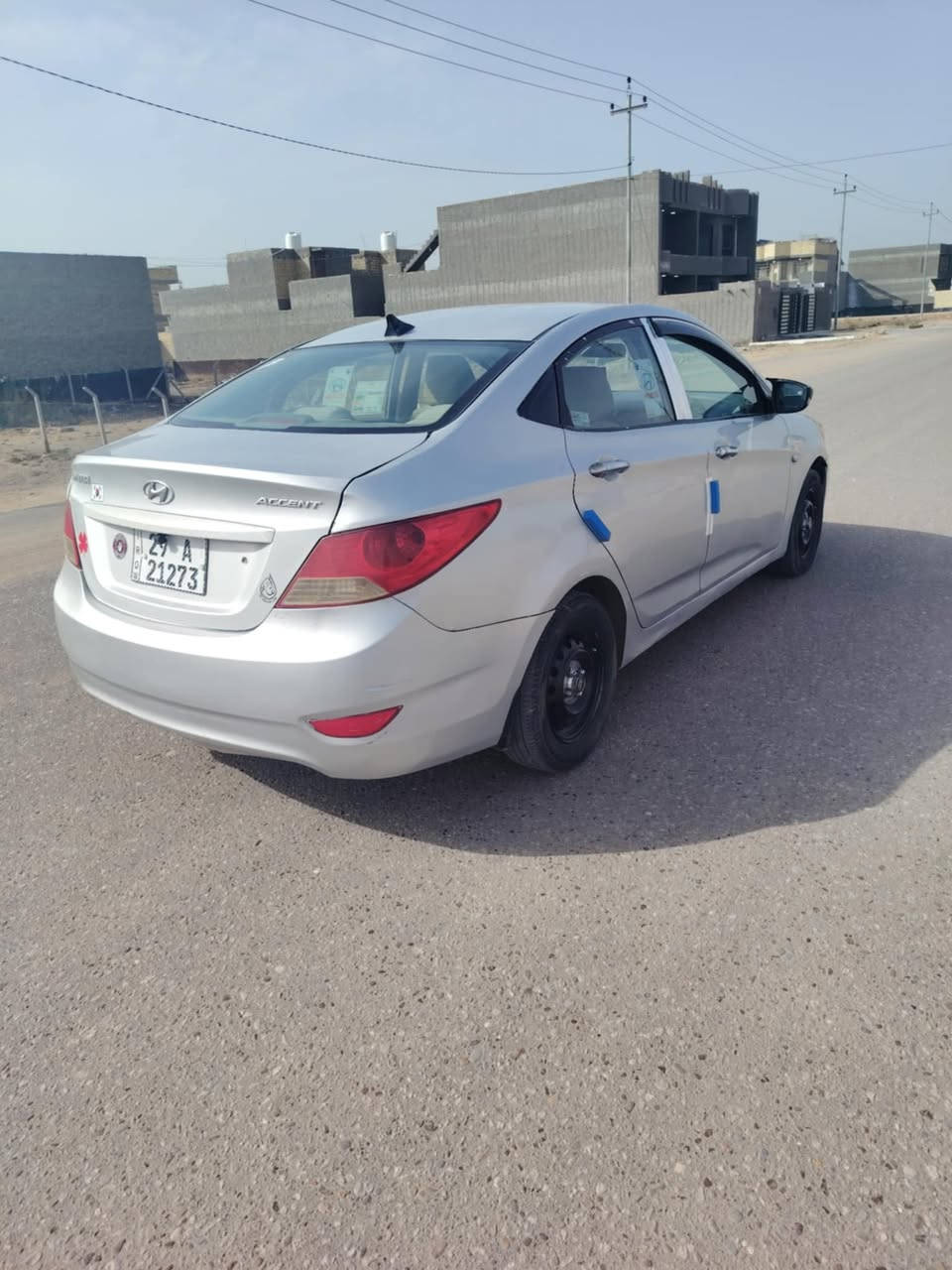 سلام عليكم 
اكسنت 2012 خليجي 
مكينه وكير وحداديه وتخم تاير مكفولات 
السعر 70 بيه مجال الشراي ويدلل مال جناي 
رقم انكليزي تحويل ثاني يوم مشروع وطني 
مكينه 1600 دوش المرغوب سيارة جاهزة 
مكاني بابل *********** 
بيه حادث جاملغ خلفي وبيه مكانات صبغ اثر جراد فقط
