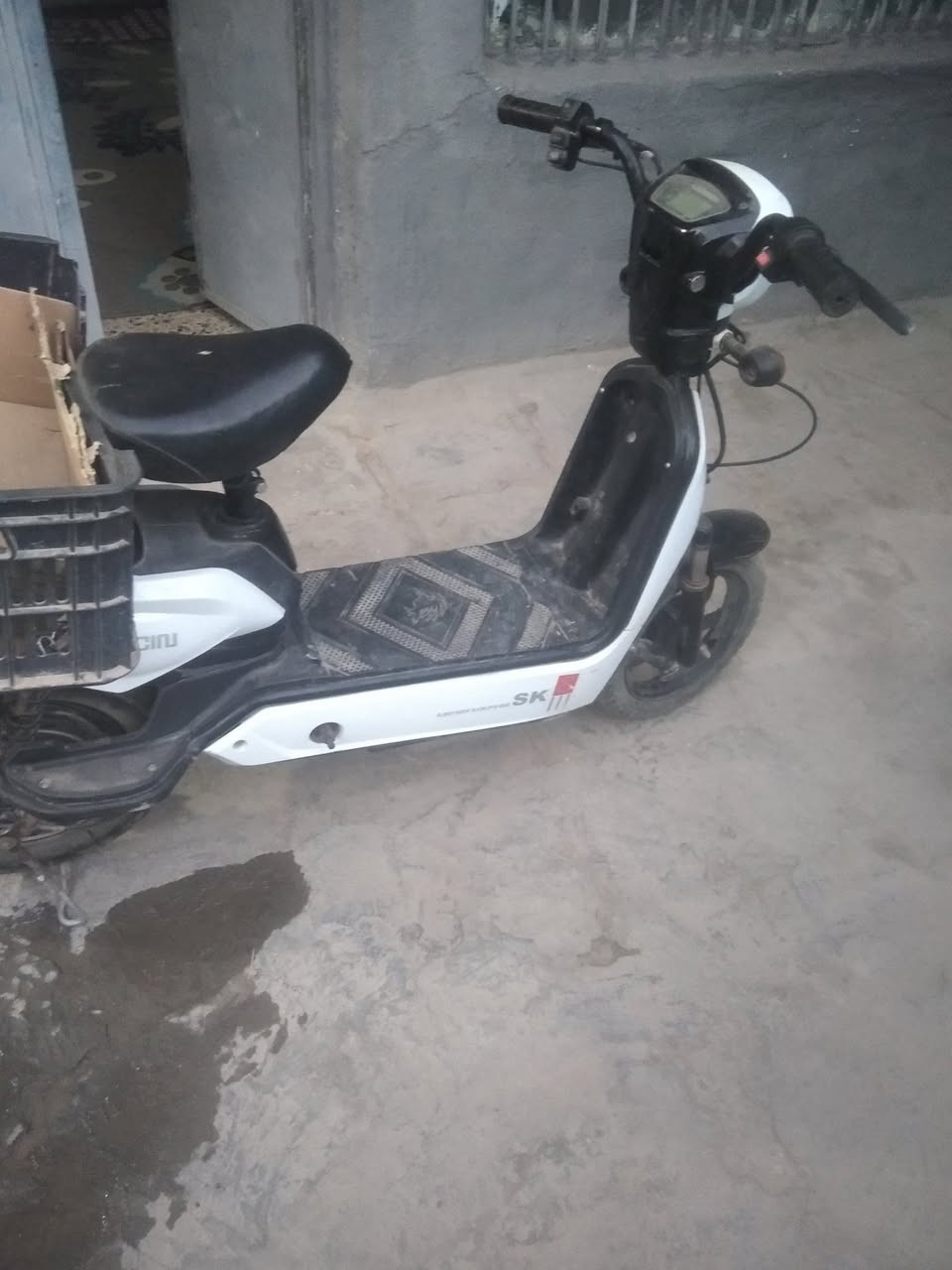 دراجه حجم ١٤ شغاله سعره ١٥٠ الف 
مكاني نجف حي القادسيه


**إذا كنت صاحب هذا الإعلان وتريد حذفه لأي سبب، رجاءا أرسل رسالة إلى الدعم الفني**