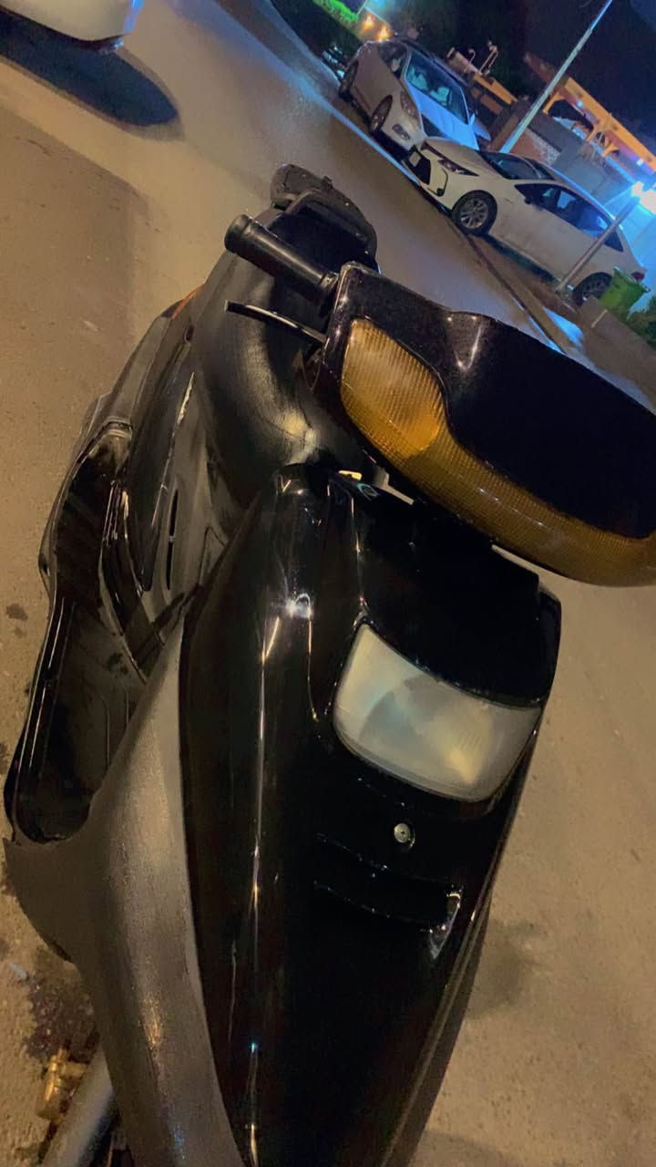 السلام عليكم :

دراجة فضائي سرعة 100 ياباني
بشهر السادس نزلتها حاوية كفالة عامة
اي نقص مابيها وبرغي ممفتوح منها
علا وضع البلاد اوراق كاملة اصولية
ماشية 29 الف يعني اخت الزيرو
شرط تجيب وياك فيتر وتجي تفحص

السعر 750 الف (( قفل ))
مكاني شارع فلسطين
هذا رقمي 
((متوفر فقط واتساب *********** ))

ملاحضة : مراوس هم ممكن بدراجة شوية انسب مع الفرق .. بغداد, العراق
