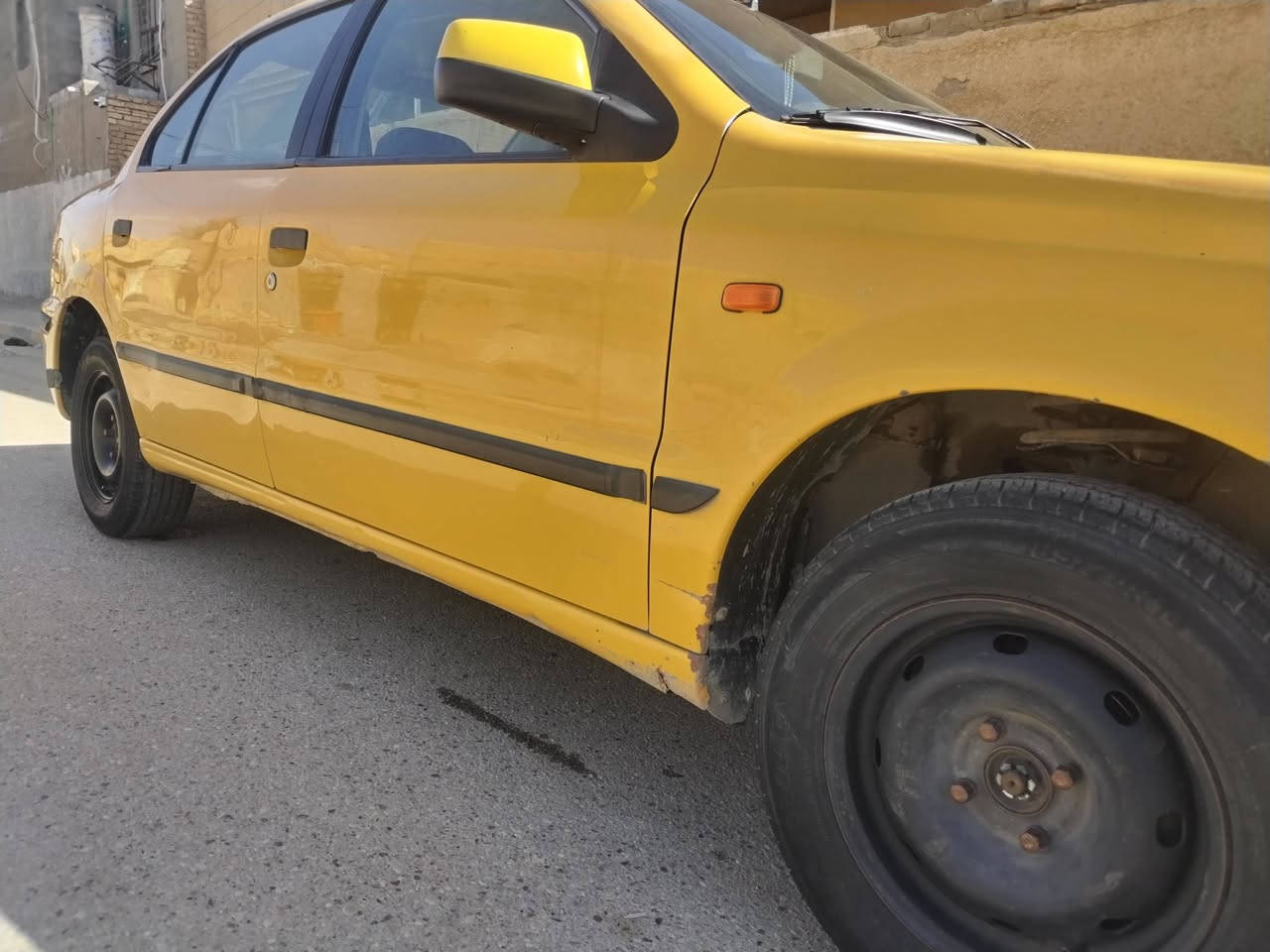 السلام عليكم
سمند موديل 2010
للبيع رقم بغداد ألماني
مكينه كايمه بيها صرف
سعر 25 وبيها مجال
مكاني بغداد الحسينيه
للاستفسار اتصال 
***********
