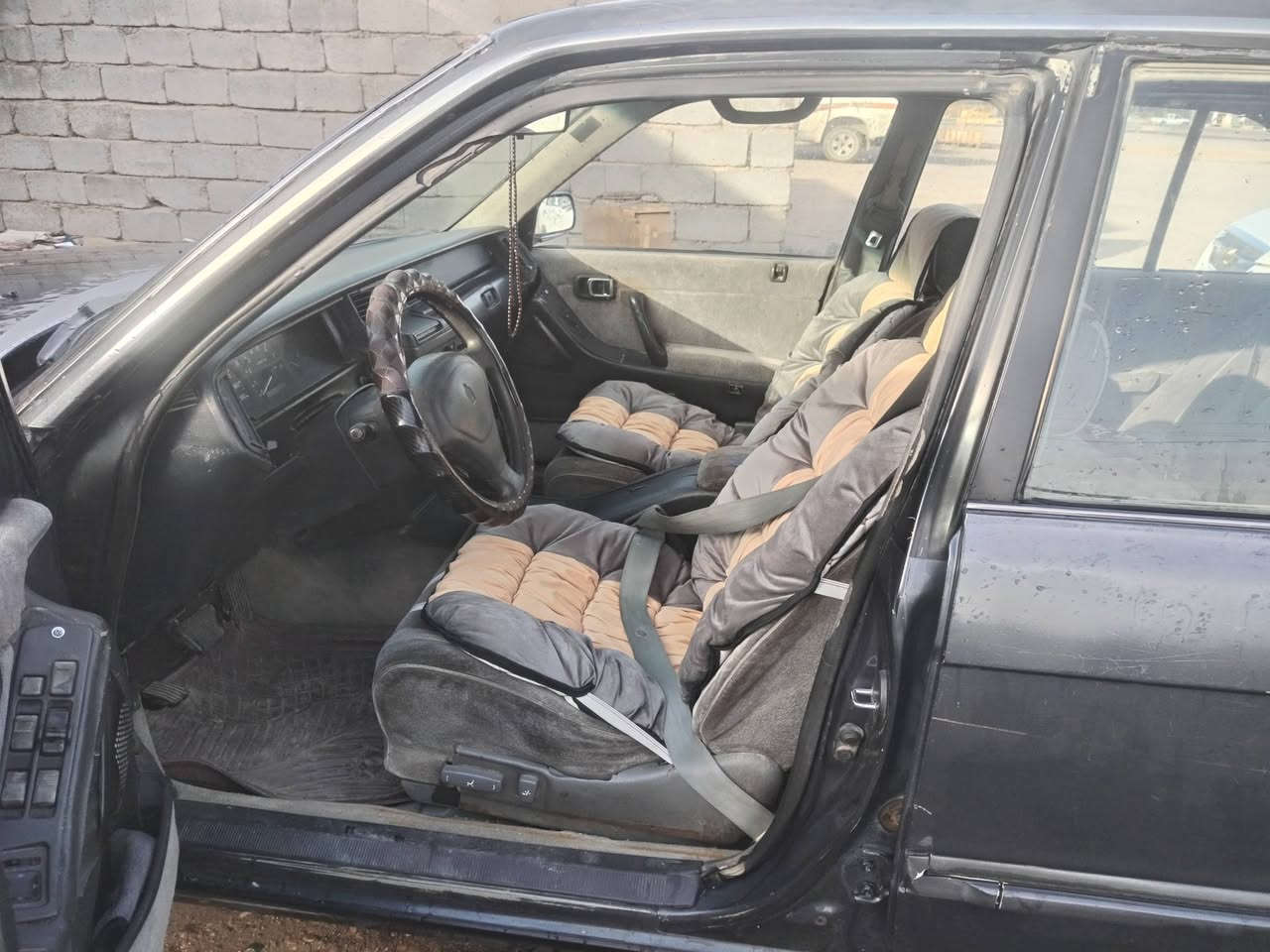 سلام عليكم ارنب للبيع موديل 95 سياره حيل حلوه بدون صبق او ضربه سعر التصال *********** رقم انبار
