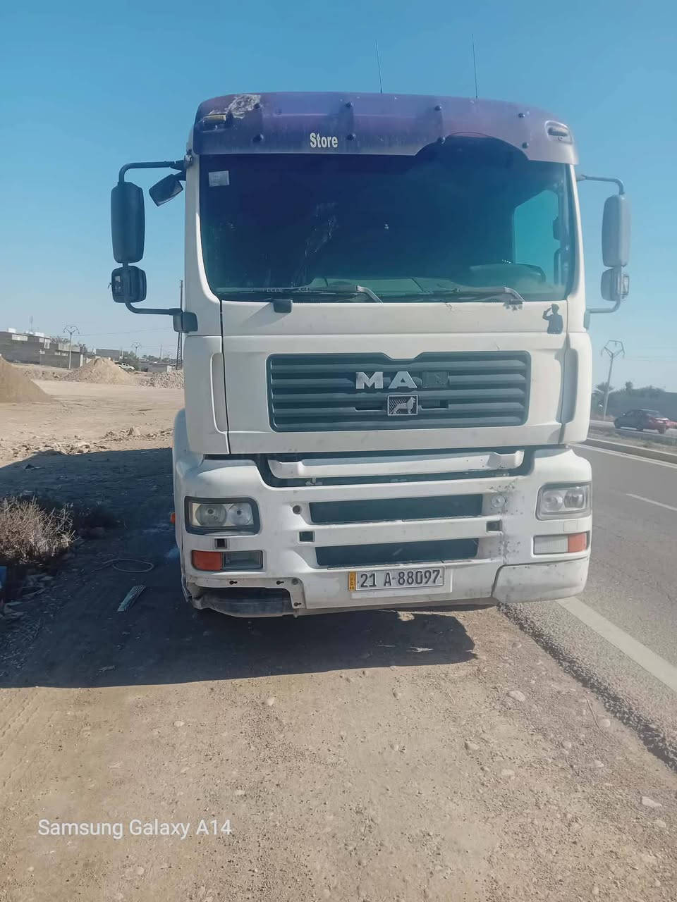 سلام وعليكم مان ٢٠٠٤ نساف مكينه ٤١٠ اوتماتيك بودي اوزمن سنويه ورقم جديد للبيع  سياره جاهزه ***********
