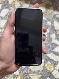 ايفون 13 ١٢٨ • بطارية ٨٤ • ما مبدل