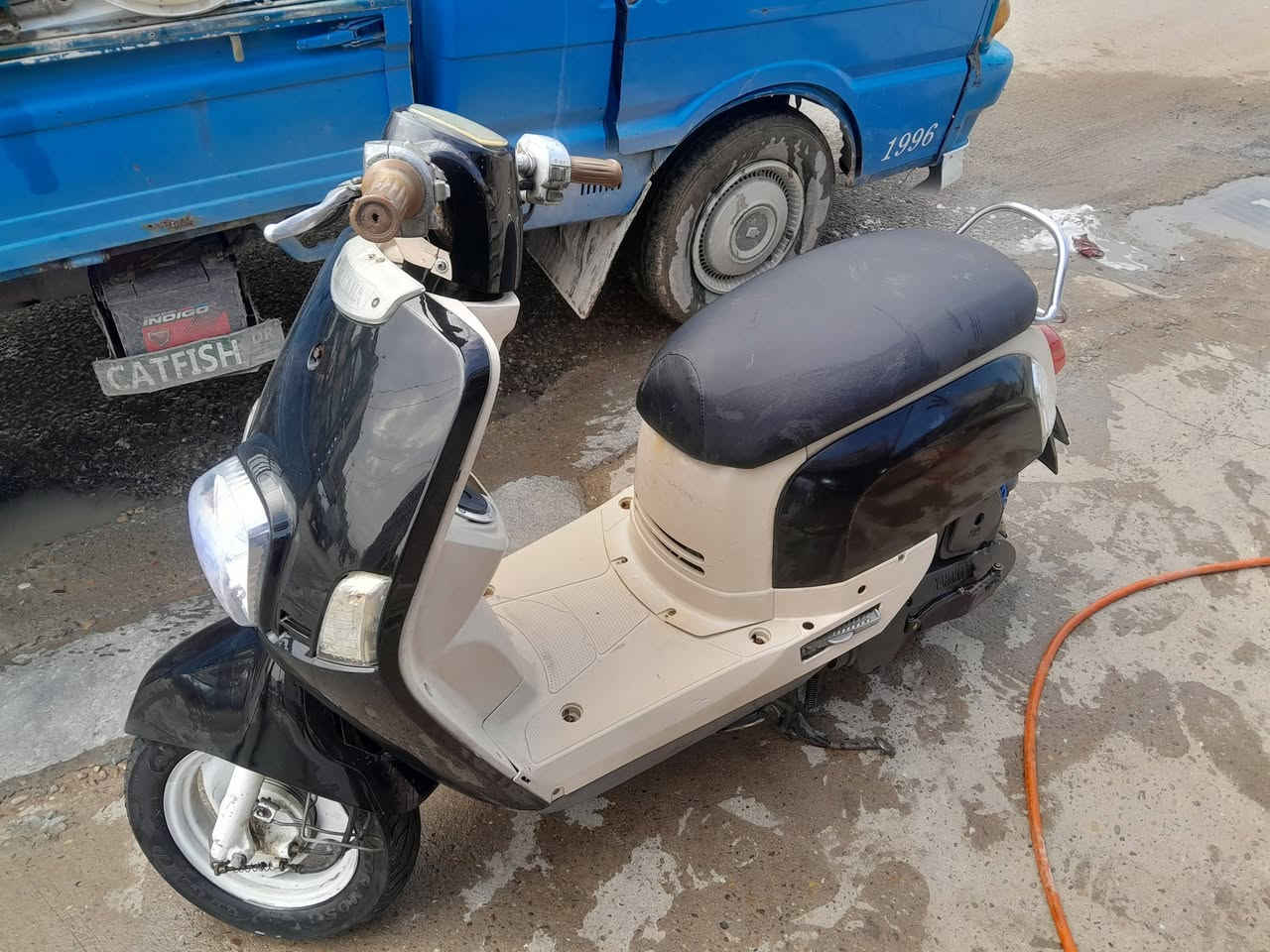 سلام عليكم 
دراجه بوليس البيع 
مكينه مامفتوحه مكفوله 
بيها ملاحضات بصيطه 
سعرها ٦٥٠ خادم الطيبين 
بغداد زعفرانيه رقم صحب دراجه ***********
