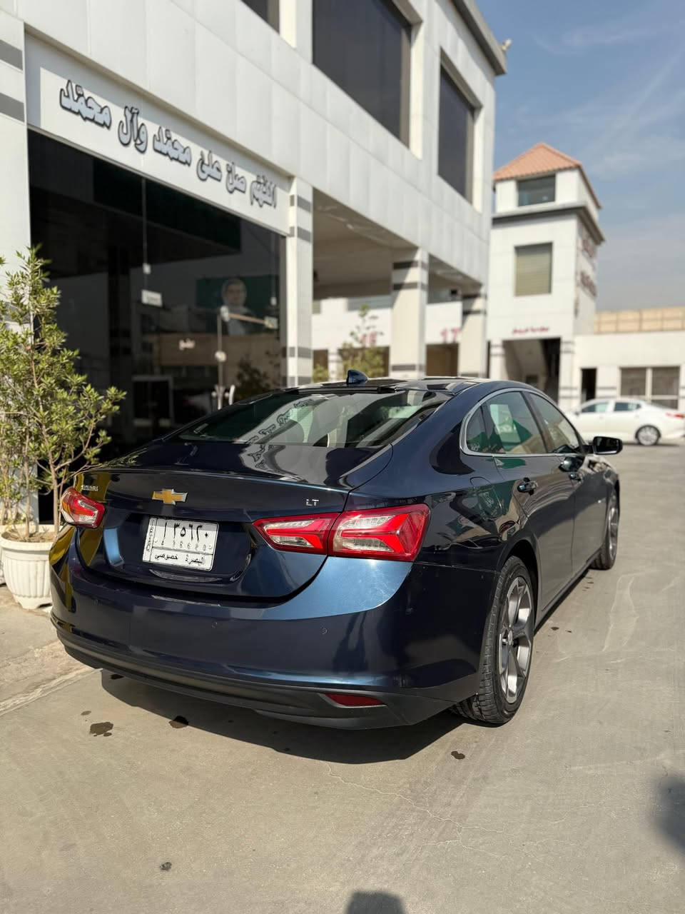 ماليبو 21 ماشيه 155km حادثها موجوده صوره بيها صندوك مبدل ومصبوغ ب العراق السعر 125$ بيها مجال ***********
