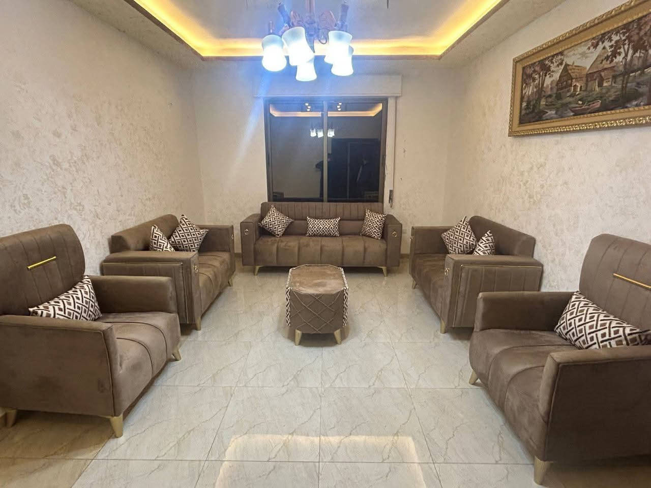 عرض العيد لمدة يوم واحد فقط 🔥كنب Akrelk 9مقعد مع طاولة وسط هدية 🎁 بسعر 🔥🔥🔥 جاهز للتسليم الفوري سكني/عسلي/بيج✔️
✅️خشب وقراط 

✅️قماش مخمل مبطن تركي نخب أول 

✅️اسنفج دانلوب 12مم

✅️كفالة سنتين خطيه 

✅️خدمة معاينه عند تسليم دفع بعد المعاينة 
بسعر حرق 🔥 🔥 🔥 
تفاصيل وطلب على رقم 0780990476 تفاصيل فقط على واتسااب او اتصال فقط
عرض العيد لمدة يوم واحد فقط 🔥كنب Akrelk 9مقعد مع طاولة وسط هدية 🎁 بسعر 🔥🔥🔥 جاهز للتسليم الفوري سكني/عسلي/بيج✔️

عرض العيد لمدة يوم واحد فقط 🔥كنب Akrelk 9مقعد مع طاولة وسط هدية 🎁 بسعر 🔥🔥🔥 جاهز للتسليم الفوري سكني/عسلي/بيج✔️


**إذا كنت صاحب هذا الإعلان وتريد حذفه لأي سبب، رجاءا أرسل رسالة إلى الدعم الفني**