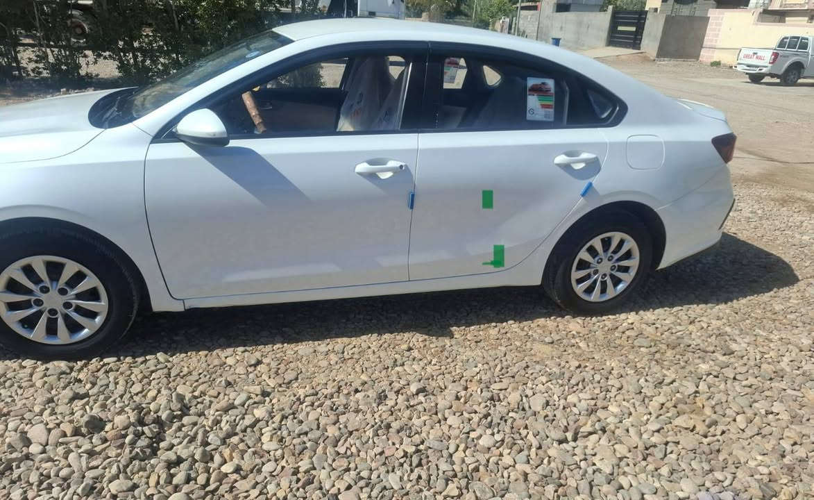 كيا سيراتو خليجي موديل  2019 كفاله عامه السياره ع وضع الشركه تشغيل عن بعد داخل بيجي واسود كامره خلفيه حساس بلادي مكان السياره واسط الزبيديه الشارع العام الشراي يتصل الرقم _***********
