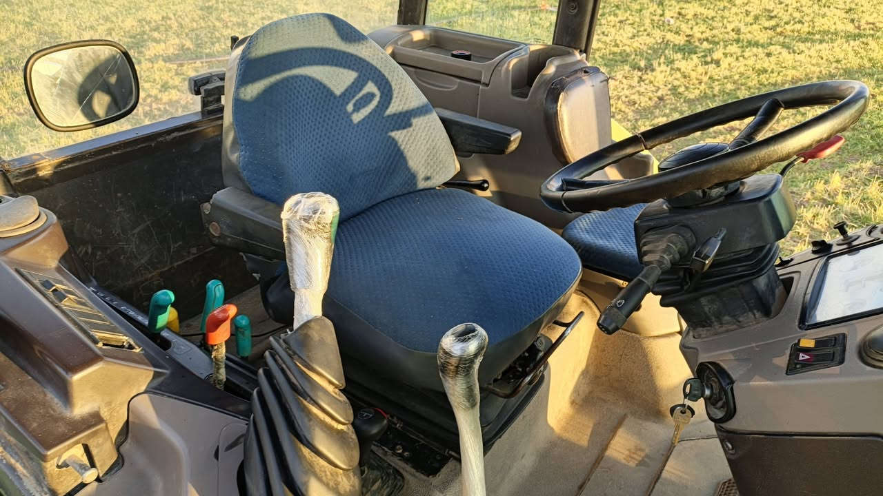 سلام عليكم كلاص موديل 2005حجم 100 سعر 20 مكان كركوك الستفسار رقم ***********
