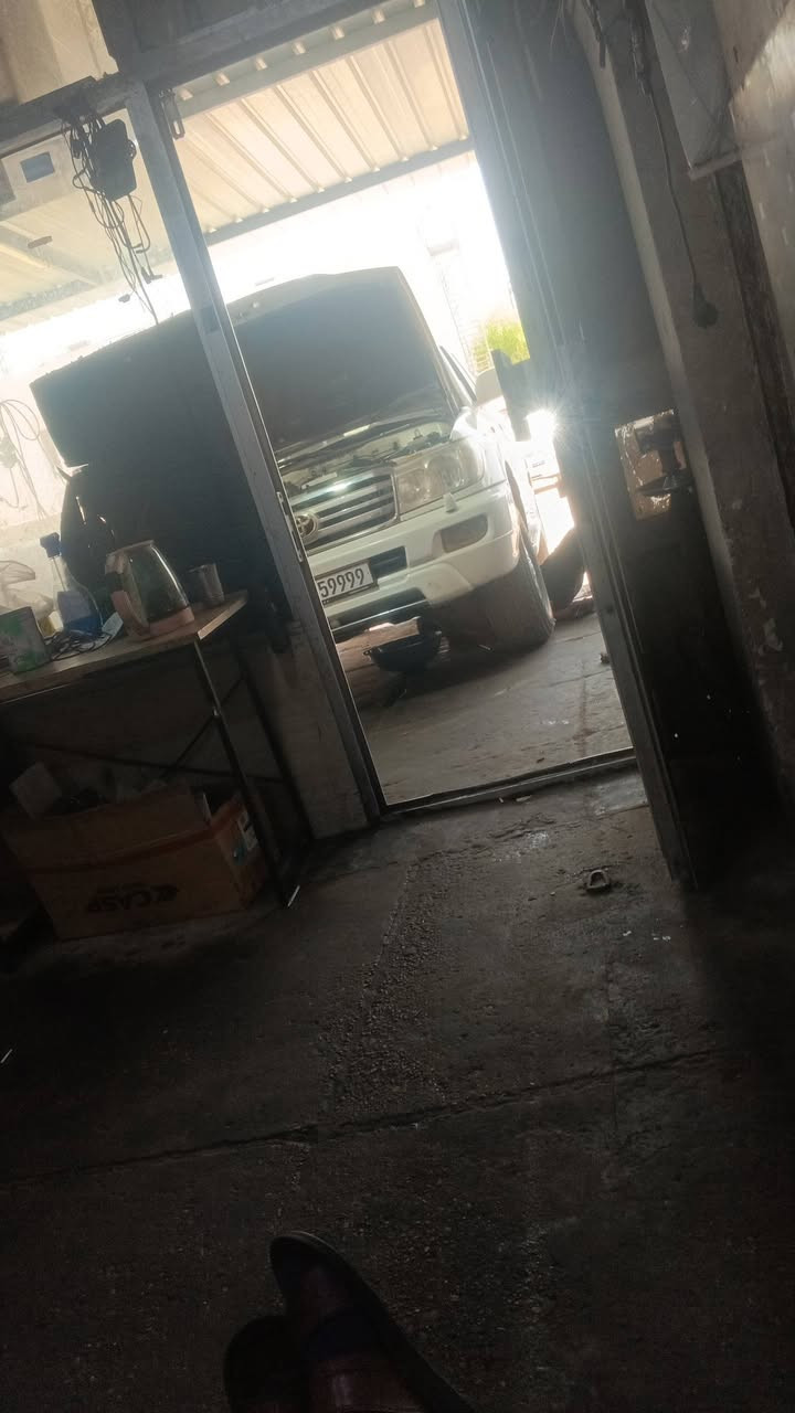 🚗 من قلب ورشة كروب اتحاد كورولا العراق 🚗

إذا كنت من عشّاق تويوتا كورولا وتبحث عن الخبرة والإتقان والجودة في العمل، فأنت في المكان الصحيح.

🔧 نقدّم لكم أفضل الخدمات المتخصصة بصيانة وإصلاح تويوتا كورولا، بخبرة عالية واهتمام دقيق بأدق التفاصيل.

✅ هدفنا الأول هو كسب ثقتكم من خلال العمل الجاد، والدقة، والإتقان بأعلى مستوى.
✅ فحص وتشخيص الأعطال بدقة.
✅ صيانة ميكانيكية وكهربائية متخصصة.
✅ خدمة مميزة وأسعار مناسبة.
✅ خبرة عملية لخدمة جميع موديلات كورولا.

📍 العنوان:
بغداد – حي الجامعة، مقابل جامع ملا حويش، شارع كازينو الربيع، خلف المصرف والسوق الشعبي سابقاً.

🕘 أوقات الدوام:
جميع أيام الأسبوع ما عدا يوم الجمعة.

📞 للاستفسار والحجز:
***********

🌟 ورشة كروب اتحاد كورولا العراق
عنوان للثقة والخبرة والاحترافية في خدمة تويوتا كورولا.
سيارتك بأيدٍ أمينة... والجودة هي وعدنا لكم دائماً. 🚘✨

#كورولا_العراق #اتحاد_كورولا_العراق #صيانة_كورولا #بغداد #تويوتا_كورولا #ورشة_متخصصة #خبرة_وإتقان
