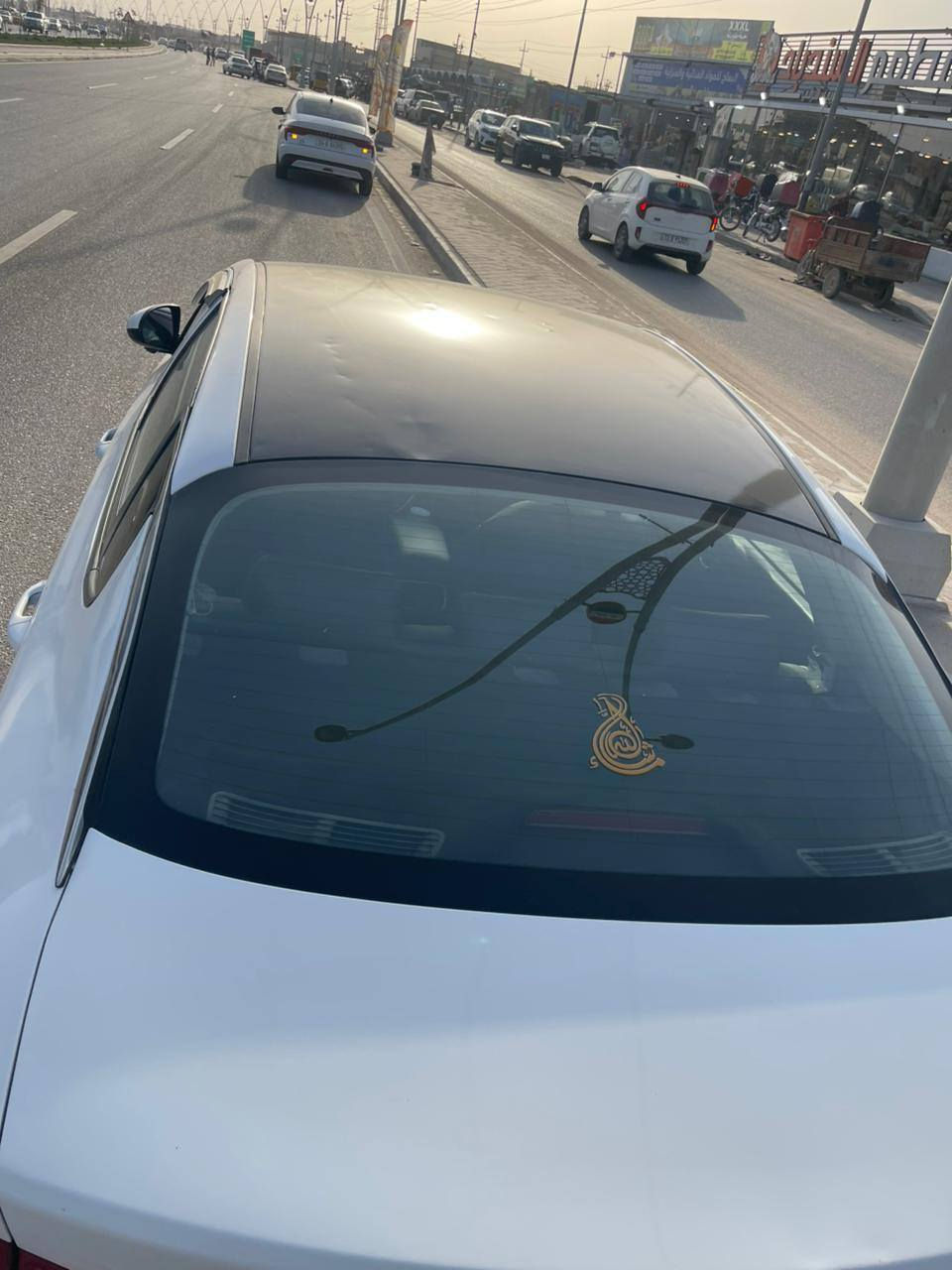 ادوات ادوات كص جنطة
K52018لون ابيض
سيارة جديدة وجاهزه ربع ماذب عليها كشر شوفت العين كير مكينه بل جيس تبريد ثلج مكانها بصرة 
68وبيها مجال 
***********
