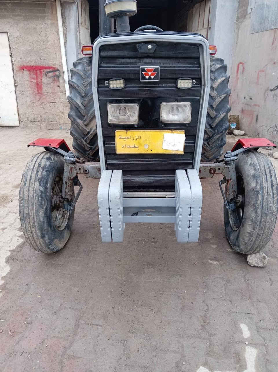 انجليزي حجم 275 للبيع موديل 82 رقم بغداد عنوان كركوك ***********
