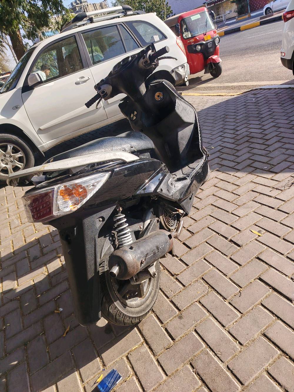 سكنس فحل نوزل خطين 
دراجة كلشي مابيها 
كلتش رياضي 
صالنصة رياضي 
شلعة ومعدل 
فقط مبدل زنجيل
٦٥٠ بيها مجال لطيبين