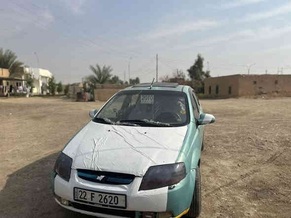 السلام عليكم سياره اڤيو موديل 2006 السياره منفيس مو مسجله مكفوله دوله وعشاير كير محرك شرط تخم تايرات جديد  السعر 26 ورقه وبيها مجال الشراي يتصل عل ارقام ‭٠٧٨١ ٩١٣ ٥٩٥٨‬-*********** عبدالله الدرويش
