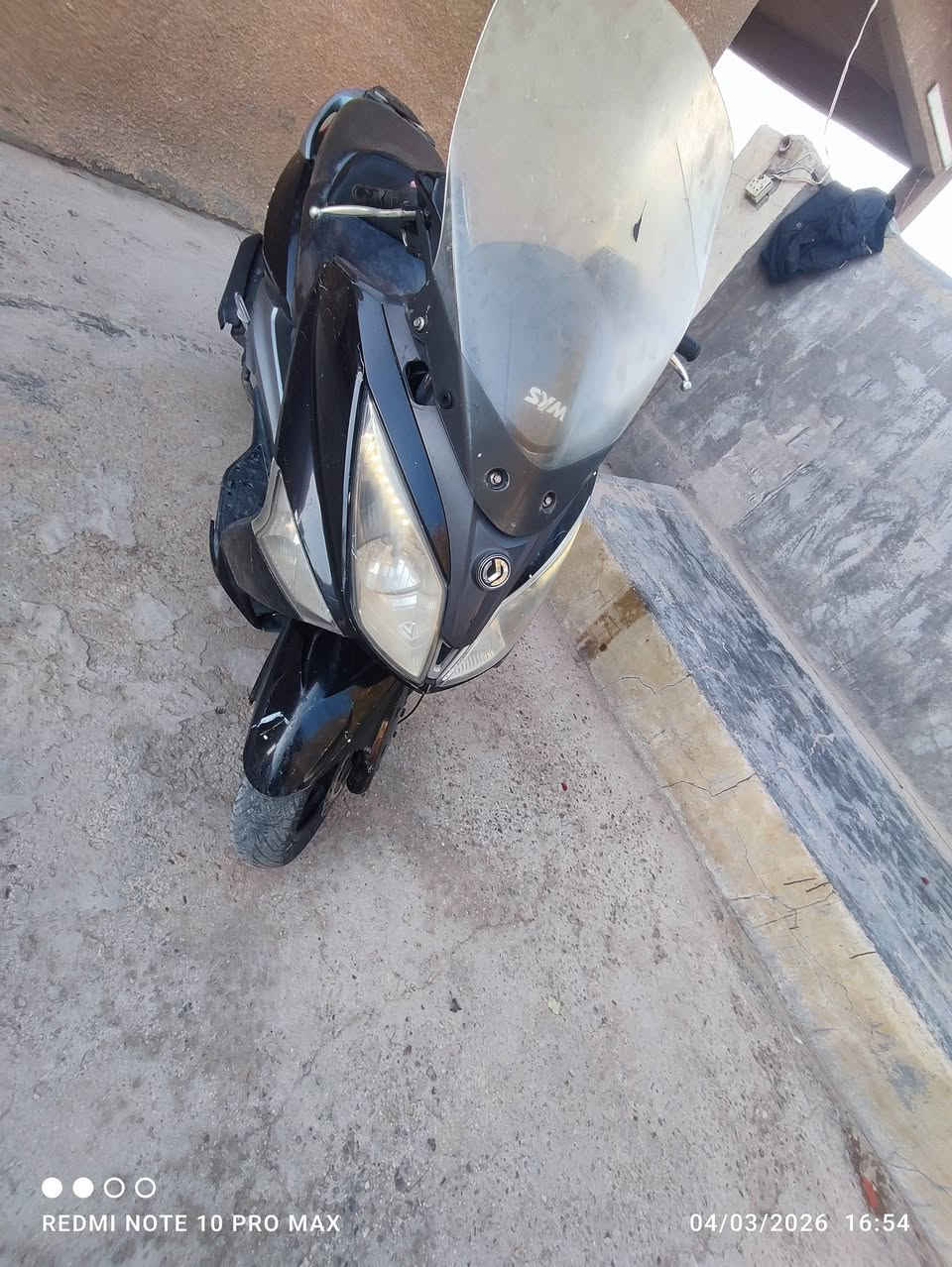 السلام عليكم دراجه سيام للبيع السعر 500 المكان الرضوانيه ***********
