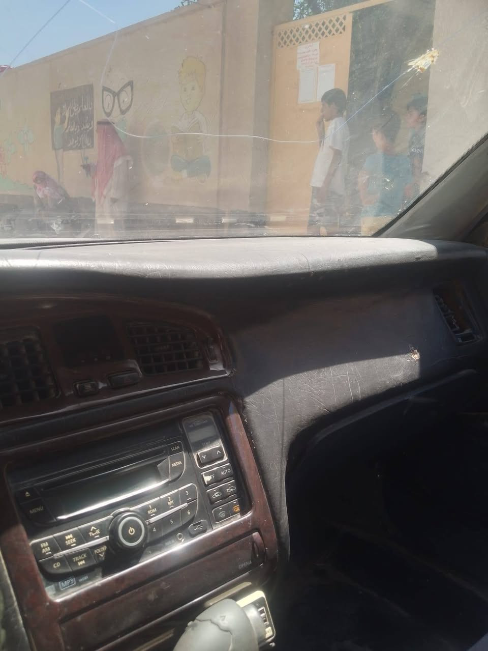 السلام عليكم بطة فصل مكفولة كصه ونقل جثه موديل١٩٩٣ كير جديد محرك يبخر رقم بصرة راعيها ما مواجها رايدها ب١٨ وبيها مجال *********** . مكاني البصرة الزبير.
