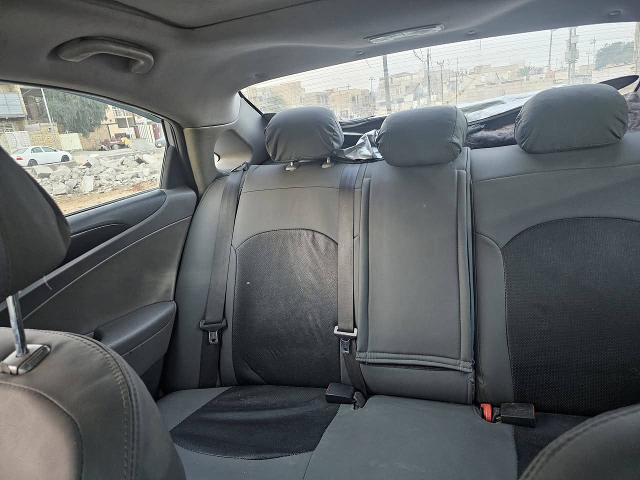 هونداي سوناتا 2012 لمتد فول مواصفات امريكي محرك 4 سلندر 2400 جي دي اي يشتغل نفس الدوش على اي بانزين بدون دوانص  ... السنويه بسمي وجديده مشروع وطني  تندار باسم اي شخص وتتجدد باي محافظة  لوحات الشكل الجديد.. ... حدادية نص عمر  وتايرات جديده ...بصمه تشغيل عن بعد ..شاشة اندرويد برامج ... تبريد قطعتين كمبريسر ميكانيكي  ...كشنات جلد وياها تدفئة ...سستم صوت انفنتي ...سيارة جاهزه من كلشي بنوارما جام دبل... اي اعطال بلعينه ماكو ...دهونات بقية الامور كلها جديده . السيارة مستخدمه من قبل عائلة فقط ..كير ومكينه مكفولات ....السعر 110 مكان السيارة محافظة ميسان العمارة دور النفط والرقم ***********
