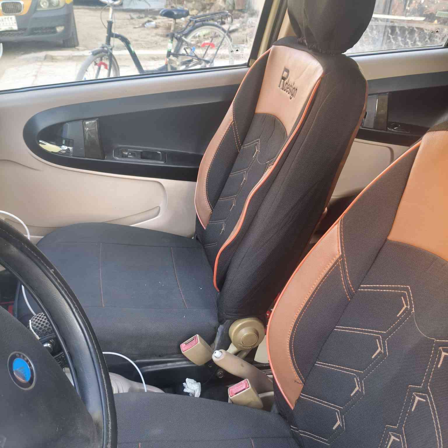 السلام عليكم
باندا ٢٠١٣ نظيفة جدا السعر ٤٧ قابل للتفاوض المكان بغداد حي الخضراء
التواصل على الرقم ***********
