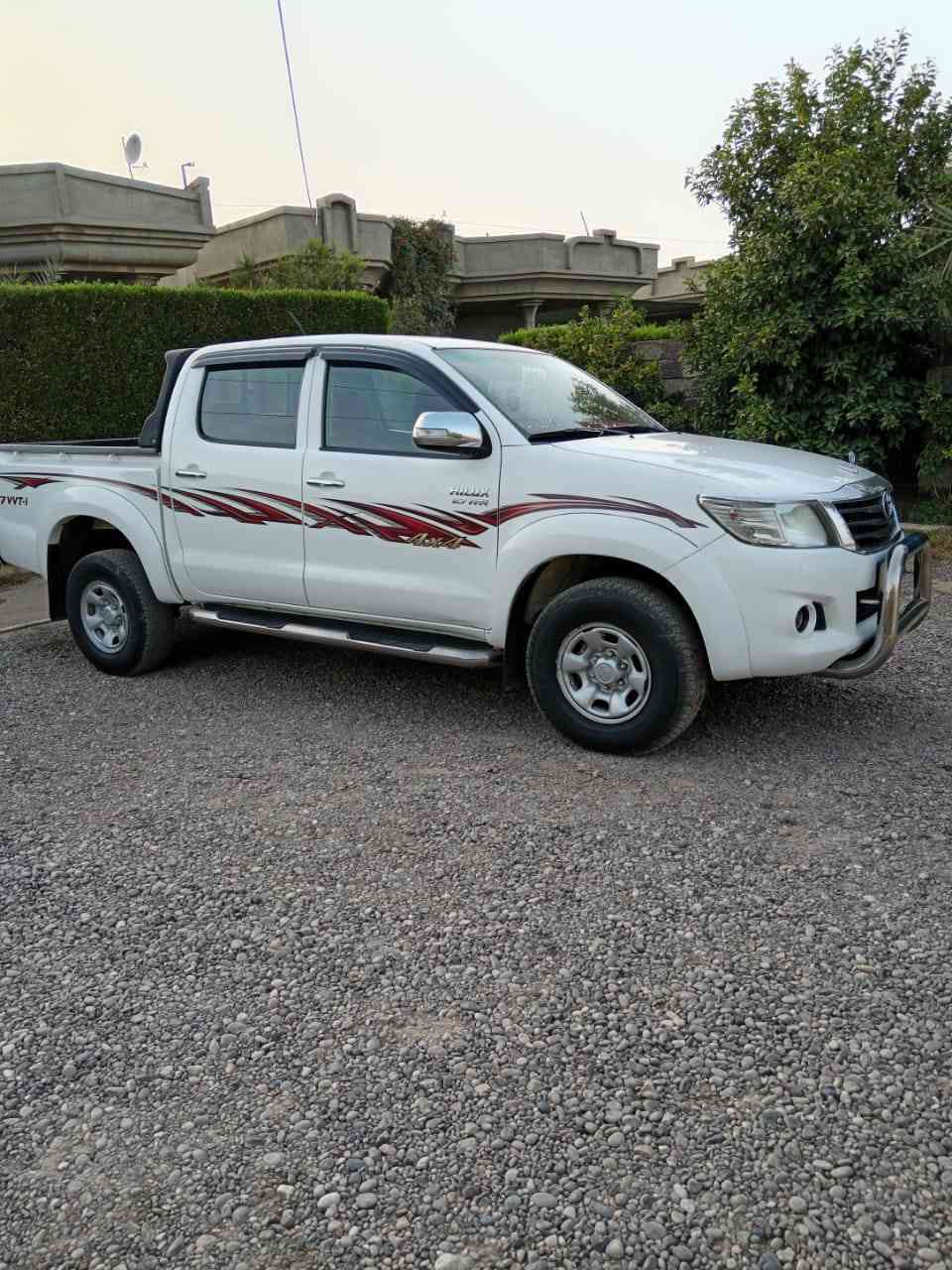 السلام عليكم تيوتا للبيع فور ويل موديل ٢٠١٤ كلين بدون ضرر رقم اربيل بسمي سنويه لل ٢٠٣٠ السعر اتصل على الرقم ***********
