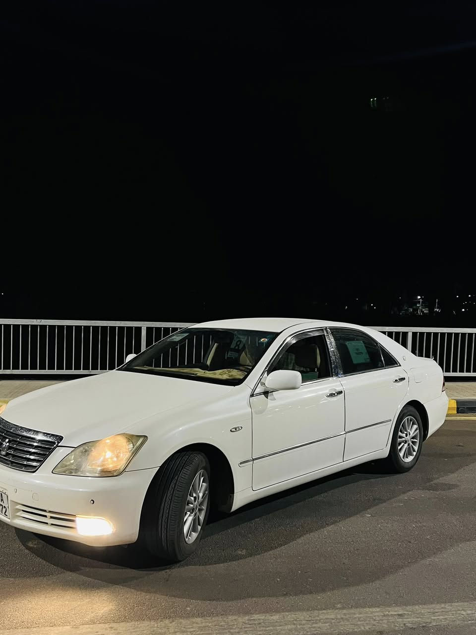 للبيع كراون شاهينه قرار 48 رقم نجف الجديد الانكليزي سنويه بأسمي مداور شوكت متريد
السياره مكفوله كفاله عامه مكفوله من الكصه والضربه والرسميات 
مواصفتها معروفه دكمتين خمس  بصمات اشاير ترحيب وترحيب عند الاقتراب داخل بيجي 
حداديه نضيفه تخم تاير جديد 
مكينه v6 شاصي 80
كير ومكينه بلكارتون 
السياره كلش نضيفه وماعايزه شي مال جناي 
السعر 145  ورقه  المكان النجف 
الرقم ***********
