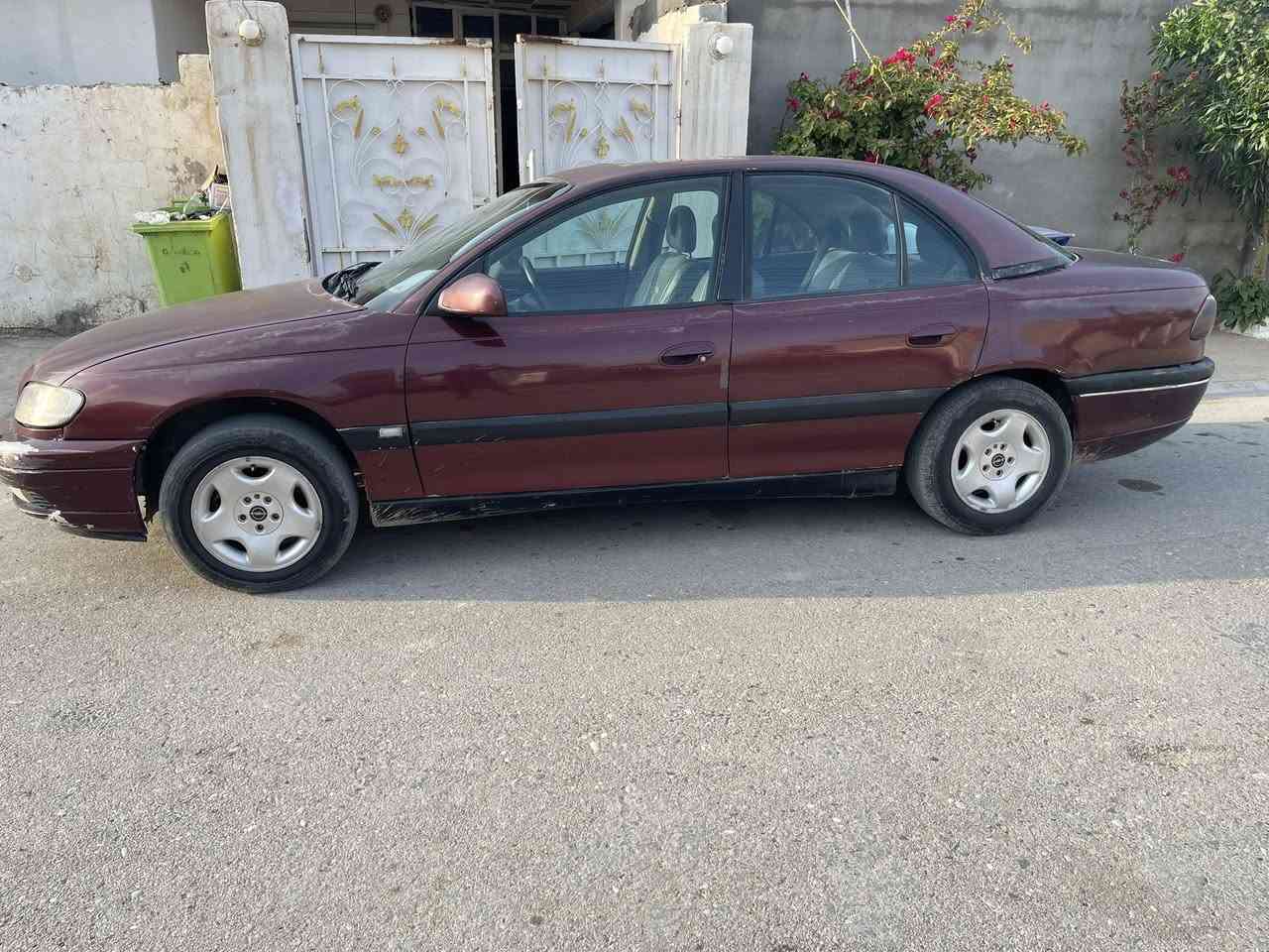 السلام عليكم للبيع أوبل بزون موديل 1995 مكينة وكير ونجي مكفولات رقم جديد ألماني العنوان  ديالى_المقدادية_ناحية الوجيهية للإستفسار الإتصال على الرقم (***********)
