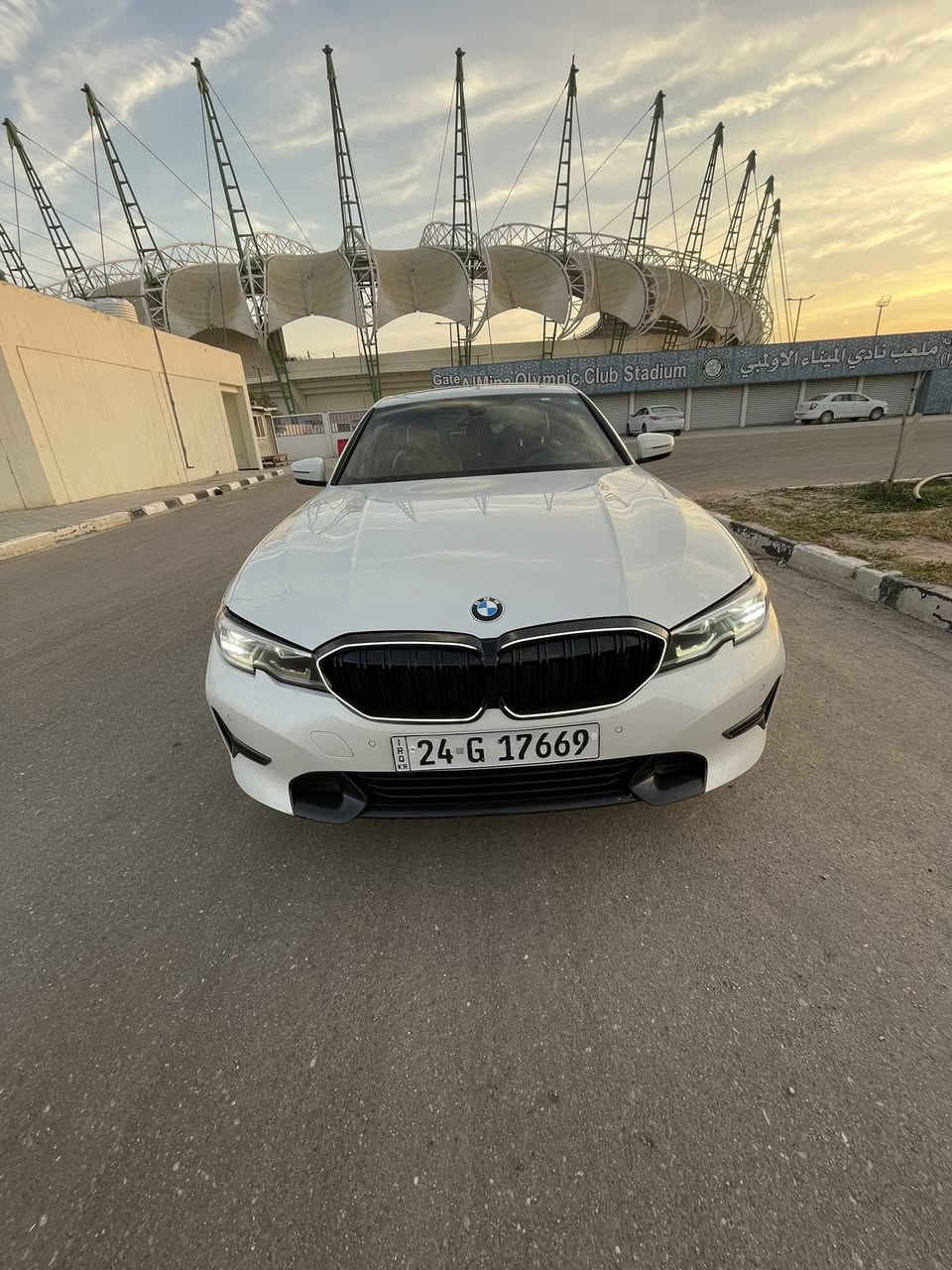 � الماركة / الموديل: BMW 330i
🔹 السنة: [22]
🔹 السعر المطلوب: [245] (قابل للتفاوض المعقول)
🔹 الممشى: [100,690 km] كم
🔹 نوع الوقود: بنزين
🔹 المحرك: 2.0 لتر تربو (أداء ممتاز واقتصاد جيد)
🔹 ناقل الحركة: أوتوماتيك
🔹 اللون الخارجي ابيض / الداخلي: [مشمشي]

✨ الحالة والمميزات:
✔️ السيارة بصيانة دورية منتظمة
✔️ حالة المحرك والجير ممتازة
✔️ بدون حوادث (أو اذكر إن كان هناك أي حادث بسيط)
✔️ جميع الخدمات والفحوصات متوفرة
✔️ [مثلاً: فتحة سقف / حساسات خلفية / كاميرا / شاشة / جلد / بلوتوث 
سيارة صفر مسج سياره رقم دهوك بسمي
الرقم ***********
