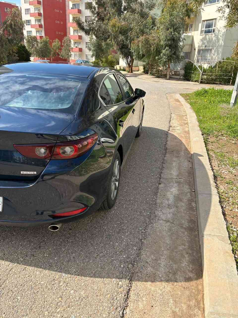 مازدا 3 موديل 2022 فول مواصفات
مكينه 2500
كير AT
صبغ بنيد وجاملغ سكن وحافه باب السكن
شاصي سليم
هزه وسنويه جديد 
ماشي 100 الف كيلو
سعر125$ بيها مجال
مكاني اربيل *********** أربيل, العراق
