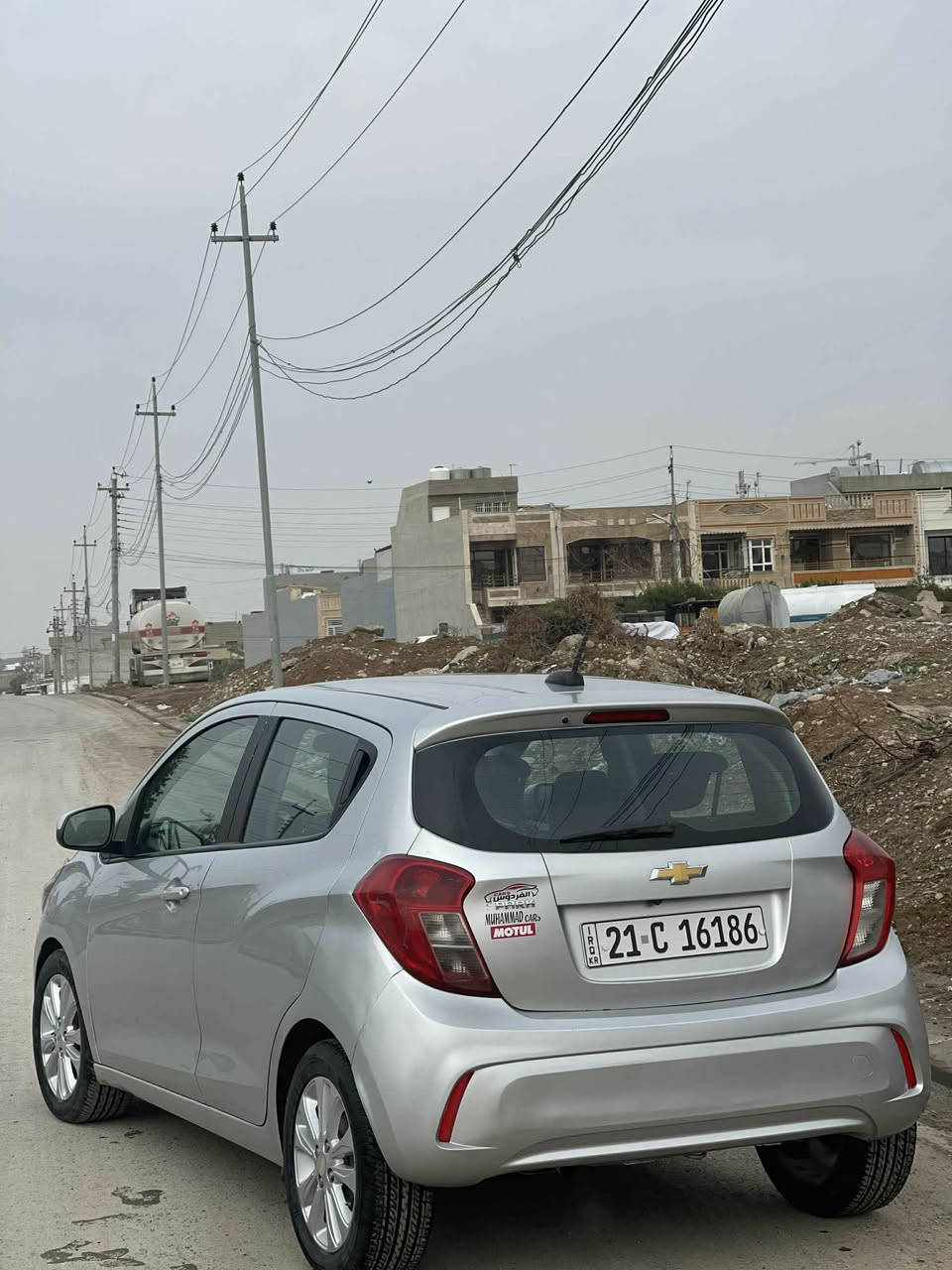 شۆفرلێت سپارك ٢٠١٧
فول مواصفاتی امریکی
مواسەفاتی ABS
گێڕ ئۆتۆماتێك
قوفل مەرکەزی 
4 پستۆن 
شاشە گەورە
ویل کەپ
مەکینە 1.4L
بەنزین زۆر کەم دەخوا
بێ تەقە و ڕەقە 
گێڕ و مەکینە بە شەرت 
تەنها 67 mile ڕۆیشتووە

KL8CD6SA7HC820024 رقم الشاصي

3پارچەو دووپەڵەی زۆر بچووکی هەیە بێ ژوورێ بێ لێدران
سەنەوی و ژینگەی نوێیە تاوەکو 2030
نرخ: 76 
ژ.م:*********** أربيل, العراق
