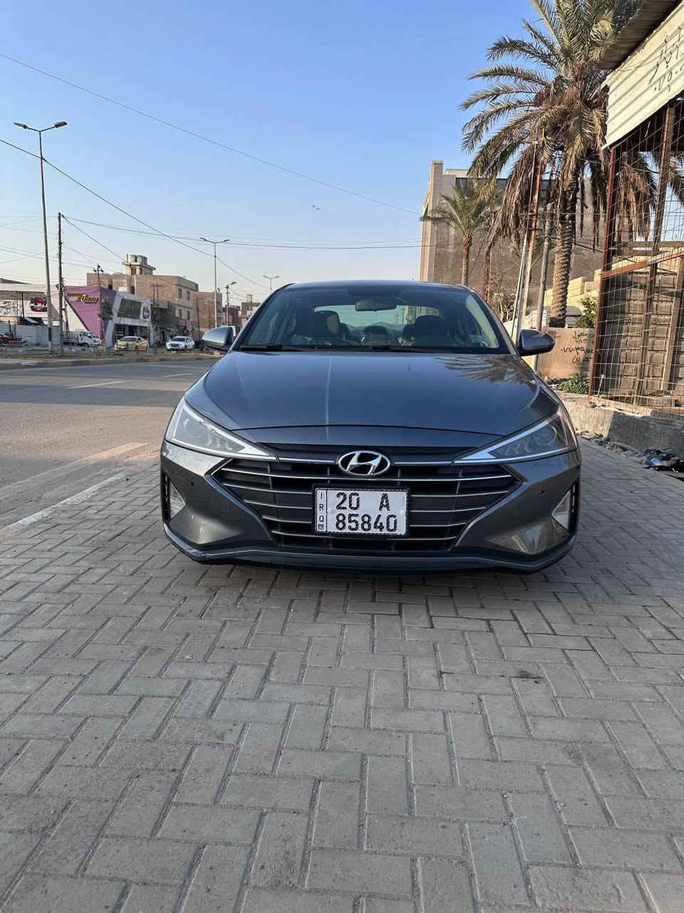 السلام عليكم النتره 2019 وارد مريكي 
حادث موضح بل صوره وبيه سونار

كير مكينه خير من الله تبريد ثلج

سياره جاهزه وحلو كاعده

رقم دياله بسمي السياره نص فول

مكينه 2000مكان بغداد بسمايه

الباب مبدل وباب السايق بل كرن الجوه مصلح ومصبوغ نصه وجاملغ مرشوش جماليه معروضه ١١٨ وبيه مجال

***********
