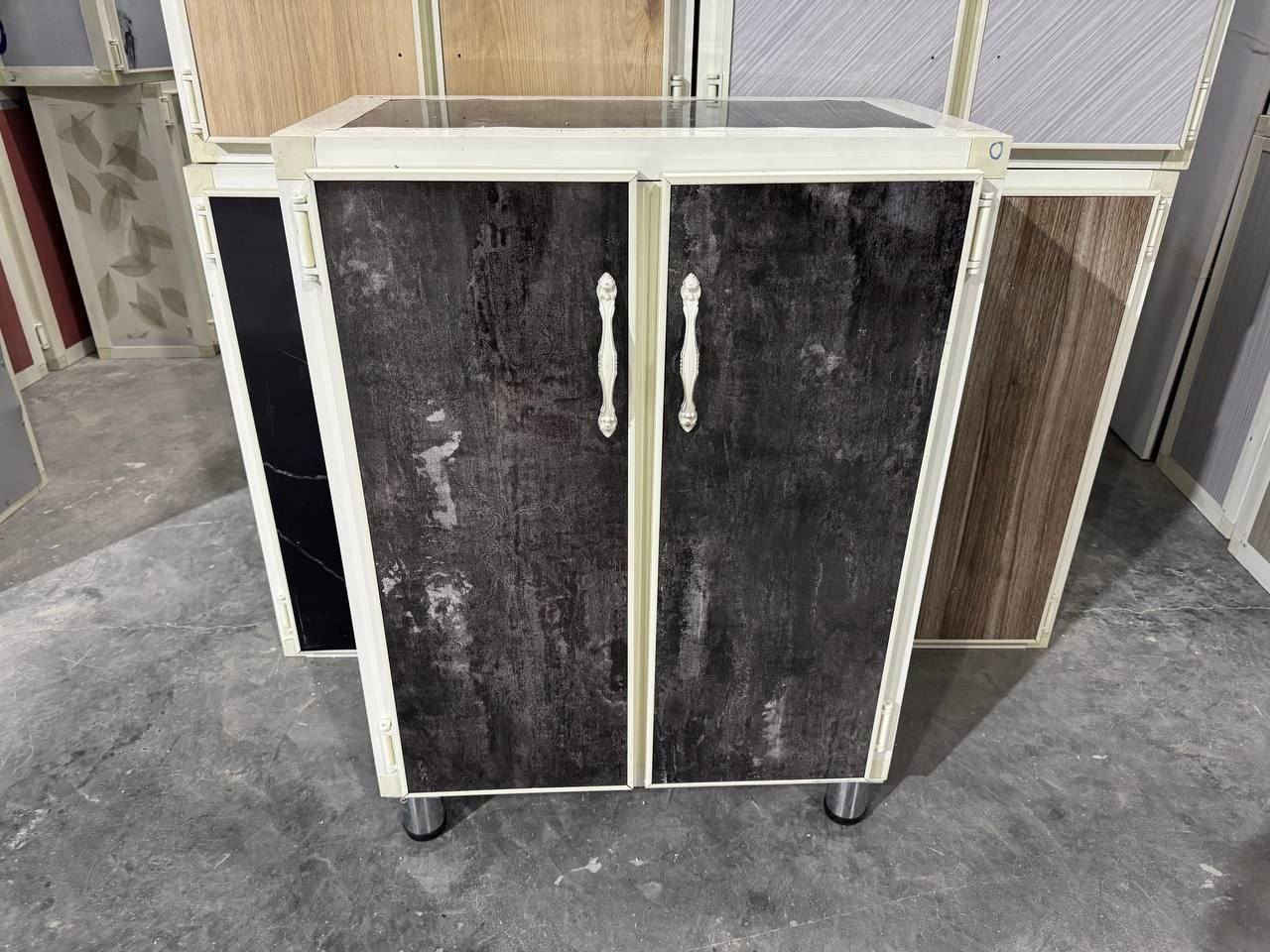 انسب الاسعار فقط لدى معمل النعيمي 

#جزامه المنيوم 
القياس 
الارتفاع 95 سم 👉🏻😉
العرض 70 سم 👉🏻
العمق 40 سم 👉🏻 😍

السعررررر  65😍الف 

التوصيل بغداد مجاني 

التوصيل محافظات (10) الاف فقط 

سقف الأرضي مبطن خشب MDF 💪
الأرجل ستيل 
اليدات بوري ستيل 
الارفف + الظهر كابون 
تريشة الداخل بليت المنيوم وليس كابون 

ملاحظه 🚫👈🏻لون السقف ولون الصفاح مطابق للأبواب وليس (كابون كريمي ) 
يعني الجزامه تجي لون واحد بالكامل كما موضح بالفيديو


**إذا كنت صاحب هذا الإعلان وتريد حذفه لأي سبب، رجاءا أرسل رسالة إلى الدعم الفني**