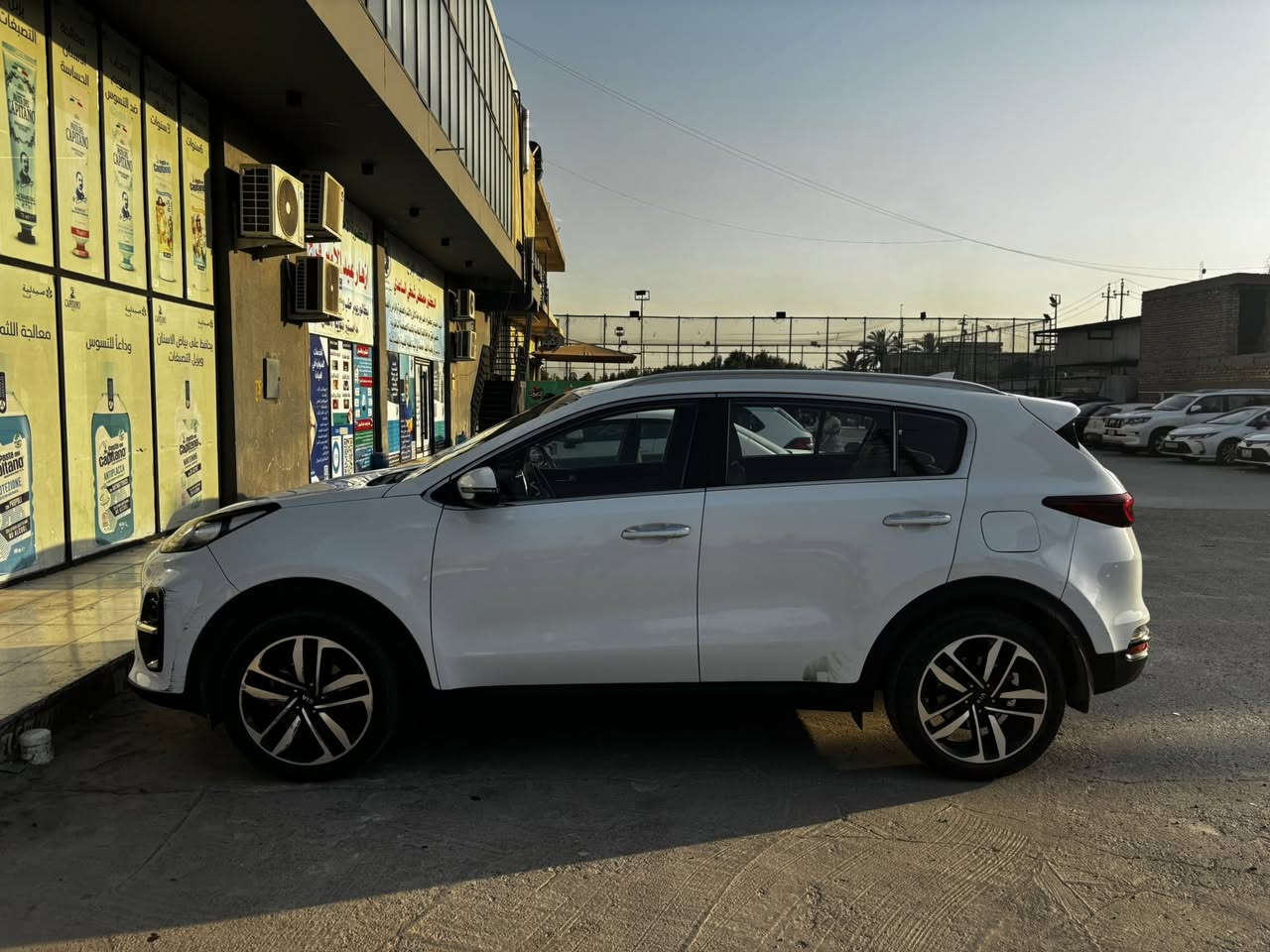 سبورتج خليجي موديل  2020
محرك 2000 دوش

مري شفط  ، ويل 19 
شاشة كار بلي  

بيها بس مكان واحد صبغ مثل ما موضح بالصورة 

السعر 18,700$ بيها مجال بسيط 

المكان حي الاعلام 

*********** واتس

