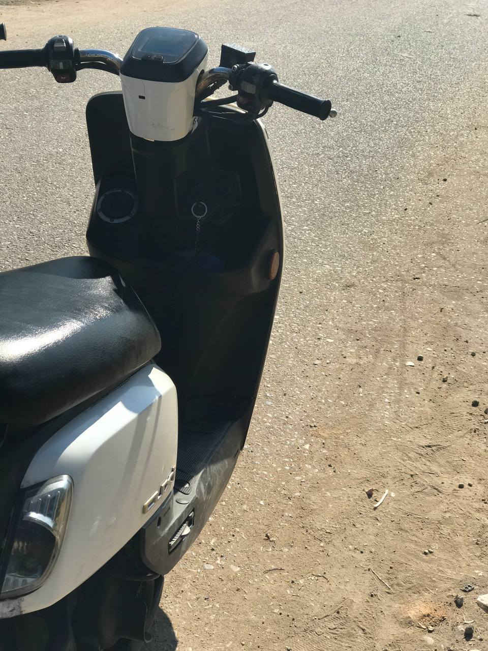 السلام عليكم
دراجه بوليس مصطره مديل 2013 دراجه نضيفه وحلوه مكفوله من كلشي دراجه خير من الله طالعها صاحبي من المعرض بشهر العاشر يوم 17 واني شتريتها منه رايدها ب 975 وبيها مجال عنواني كربلاء الحسنيه 
رقمي بي واتساب ***********
