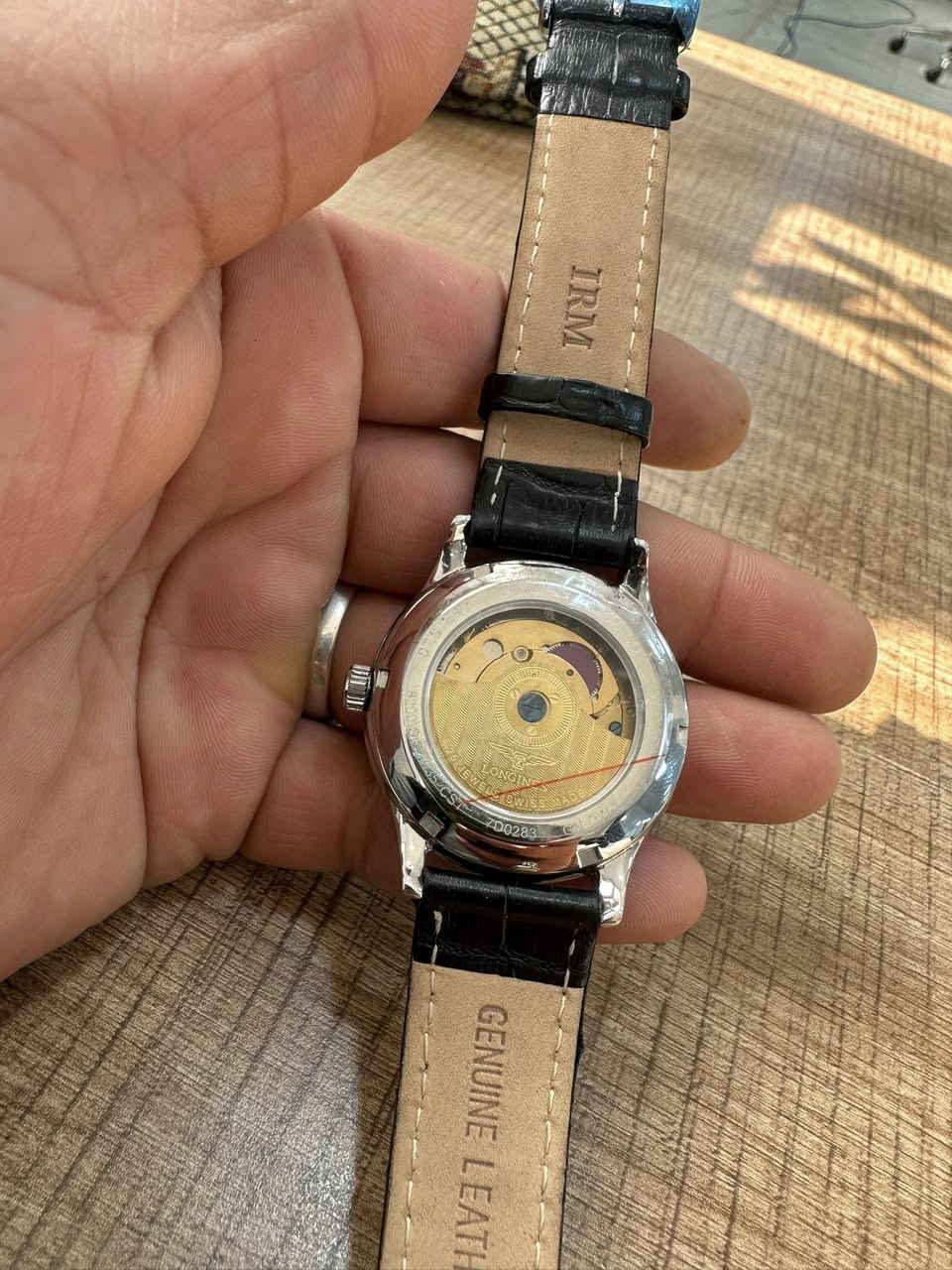 لونجين توماتيك سير جلد منفذ شهري قطر ٤٠ فول نضافه
السعر ( ٤٥ ) الف شاري تفضل خاص يوجد توصيل


**إذا كنت صاحب هذا الإعلان وتريد حذفه لأي سبب، رجاءا أرسل رسالة إلى الدعم الفني**