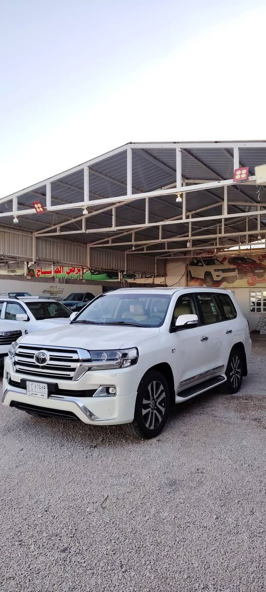 لاند كروزر VXS
5. 7
مواصفات لگزس

فول مواصفات

جگات
5 كاميرات
 شاشات خليفة

رقم بغداد

ماشية : 158 الف كيلو متر

للتواصل
***********
***********

#سيارة_ابو_صگر_معرض_الغسق
