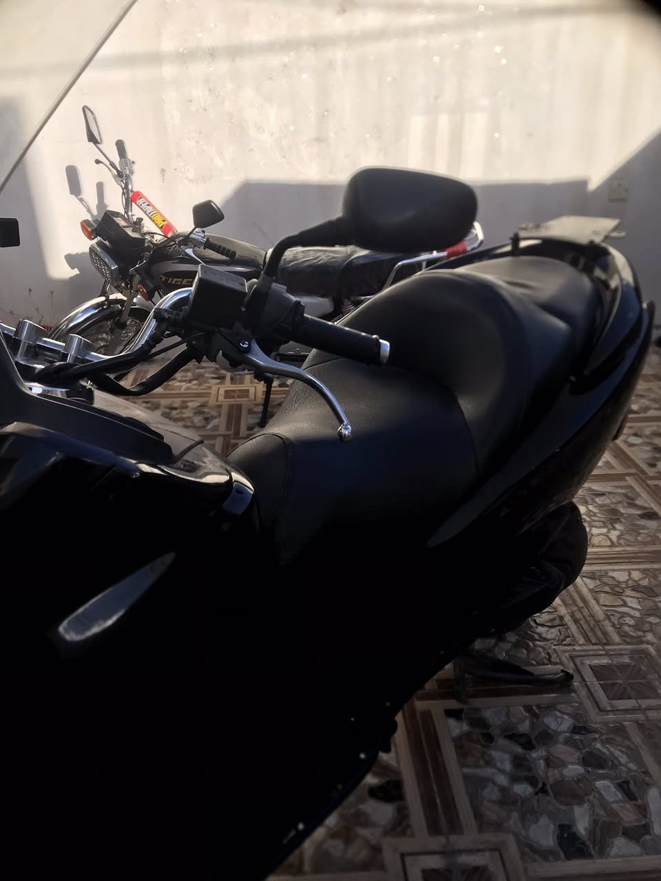 جماعت الطرب صفر ١٠ مكفوله كامل كفاله عامه اوراق منفيس s7يعني طياره صاروخ ويا هذه صالنصه صوته اذه واحد وكف بصفك يصير اطرش تسويه كاتم وصوت موصفات الدرجه شكد ماحجي ماتخلص محرك كير يدات تدفه مانع انزلاق حساسات كامل كهربائيات كامل شغال سعر مليون 500 وبي مجال


**إذا كنت صاحب هذا الإعلان وتريد حذفه لأي سبب، رجاءا أرسل رسالة إلى الدعم الفني**