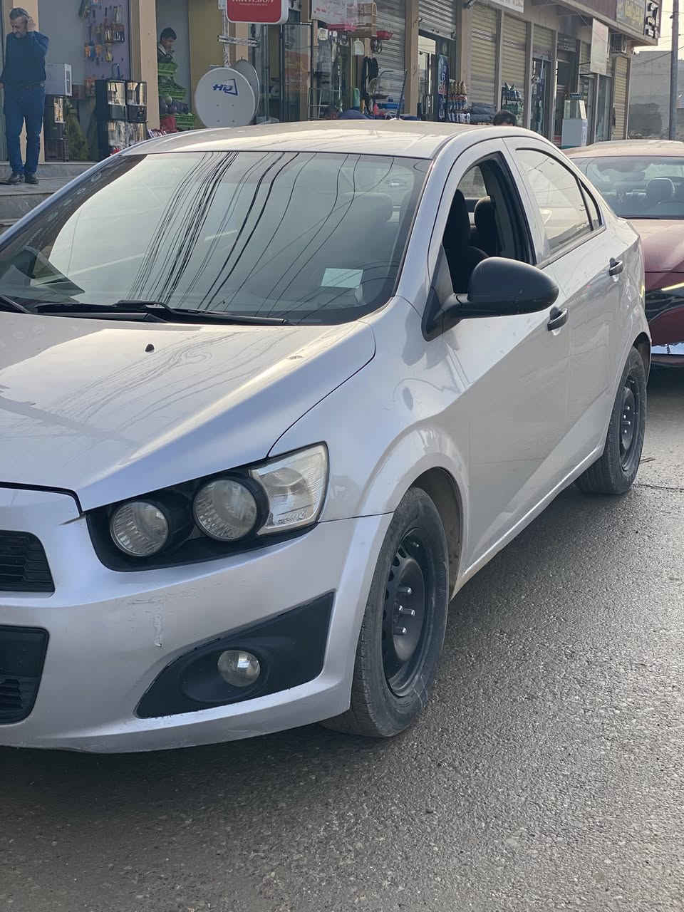 السلام عليكم
شوفرليت سونيك

٢٠١٢ 

محرك وكير شرط 

رقم اربيل 

قطره صبغ مابيها كير عادي 

رقم جديد وسنوية جديدة

شرط التحويل 

جامات كهرب طخم تايرات 

جديد

السيارة وضع شركة 
سعر 64

***********

***********
