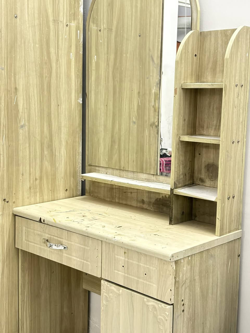 مرحبا متوفر كنتور بابيـن مابي اي كسر ( فقط يرادلهه تنضيف)
وكذلك ميز تواليـت مابي اي كسررر ( فقط تنضيف )

مكان نجف كوفةة 
السعر 100


**إذا كنت صاحب هذا الإعلان وتريد حذفه لأي سبب، رجاءا أرسل رسالة إلى الدعم الفني**