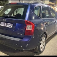 كيا راندو موديل ٢٠٠٨ محرك 6  سلندر  رقم نينوى و سنويه جديد بأسمي السعر...