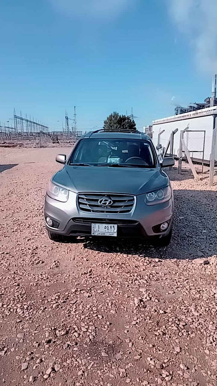 السلام عليكم موديل 2011 .جاملغ امامي رش فقط والباقي بدون صبغ  وارد امريكي 5راكب سياره جاهزه تبريد ثلج مكان بيجي السعر 130 مكينه 6 كير 6نمره اتصل واتسام موجود ***********
