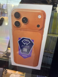 ايفون 17 برو ماكس ذاكرة 256 تك شريحة مافتوح من الكارتونه هاتف 07821460...