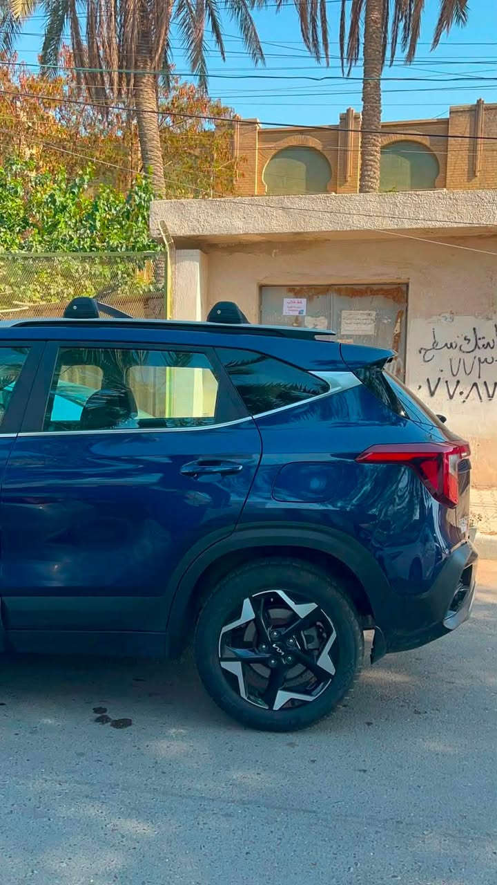 سليتوز 2024 
ماشيه ٣٨ فقط 
فول مواصفات ١/١ 
حادثها ب امريكا قطعه جاملغ  ومصلح
مثل ما موظح بالصور  وبارد بالجاملغ الثاني
وبالعراق صار بيها طخه بالبنيد مبدل ومصبوغ 
سيارة مال بيت 
السعر 150 وبيها مجال قليل 
للتواصل ***********
