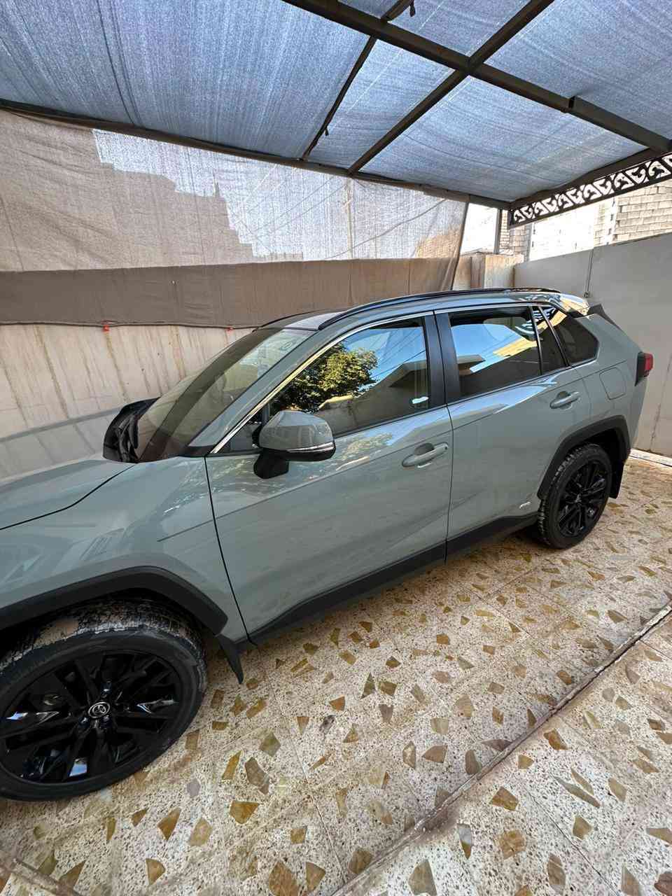 السلام عليكم
‏تويوتا راف فور 2023 بدووون إرباك بدون تبديل اي قطعه
‏رقم بغداد بأسمي الجديد مع هزة جديدة
اللون : سمنتي
‏المواصفات :xle
‏رادار امامي وخلفي وجانبي( تحذير تصادم وتوقف) / كامرة خلفية دوارة/ شاشة كبيرة/ اللايتات ليد بلادي / كروز سرعة / مود درايف ( سبورت- نورمال- ايكو) / هاند بريك بصمة/ اوتو هولد / ابل كار بلي واندويد اوتو/ تبريد قطعتين/فتحه /دفع رباعي 
‏ السيارة ماشية 37 الف
‏🌹كير محرك صدر تبريد كهربائي كلهن مكفولات 🌹
⛄مكان السيارة سامراء ⛄
‏((( السعر 240  ))).
رقم الهاتف 
***********
‏..... تحياتي للجميع و رمضان كريم 
إن شاءالله 🌹 ❤️ 🌹 
‏                       
‏
‏
