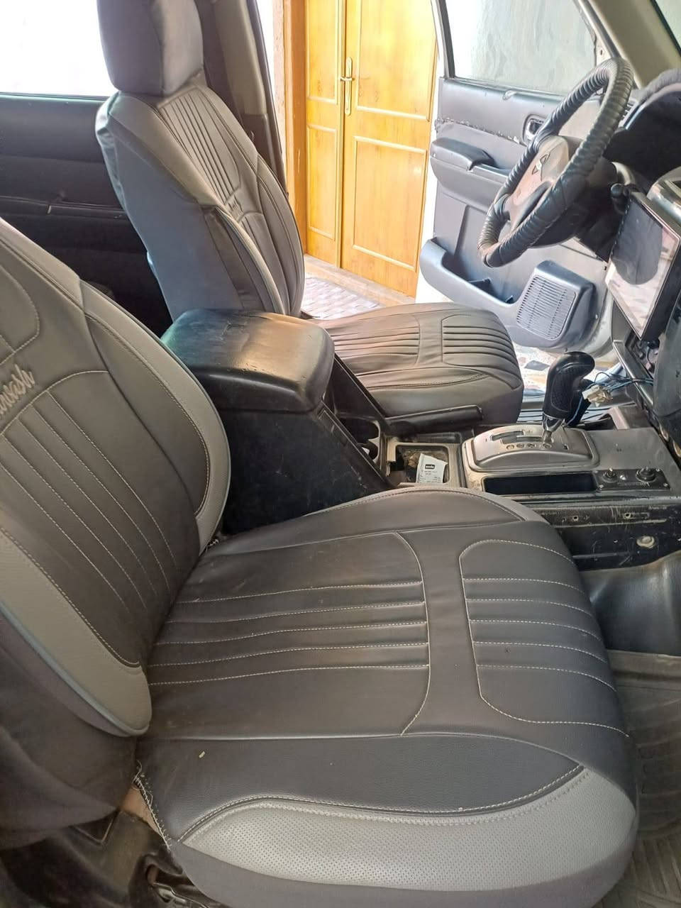 اخوان سلام عليكم نيسان باترول البيع مديل 20008مزاد داخليه كامله معامله سويلك وكاله ام الباركوت مكينه 4800مكفوله كير مكفول دفع رباعي شقال تخم تاير جديد حداديه جديده صبق جماليه سعر 65ومجال قليل اني مكلف بنشر التصال رقم الهاتف ***********
