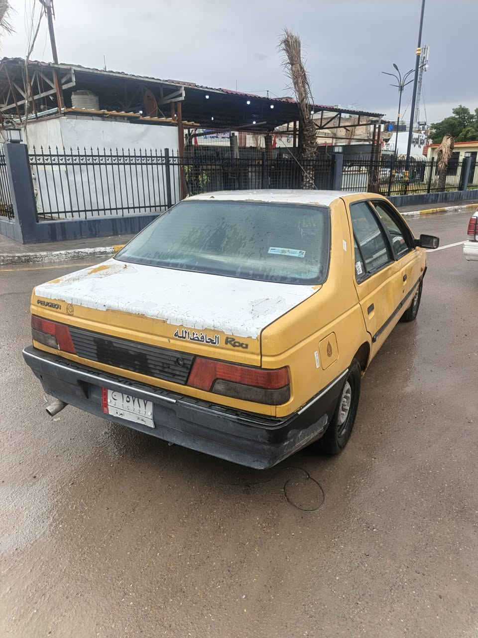 السلام عليكم بيجو روى موديل 9 سياره جديده بمعنى الكلمه كير مكينه مكفولة تخم تاير جديد السنويه 29 تحويل مباشره السعر 17 وبيها مجال بسيط عنوان بغداد الزعفرانيه ***********
