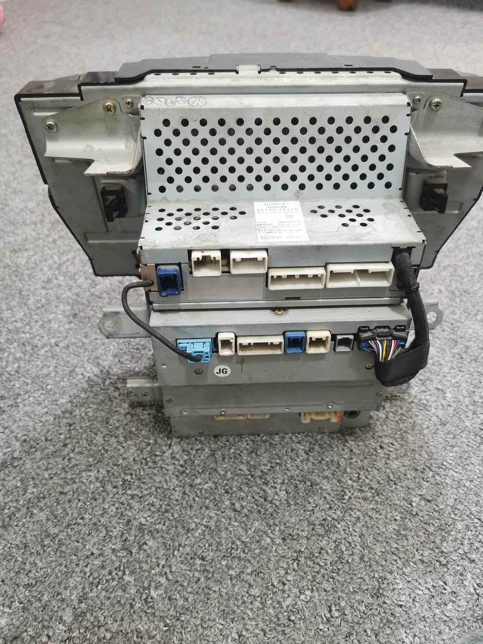 شاشه وسيدي 6اقراص
شاهينه للبيع والسيدي هديه 
65الف اليريديتصل ***********
